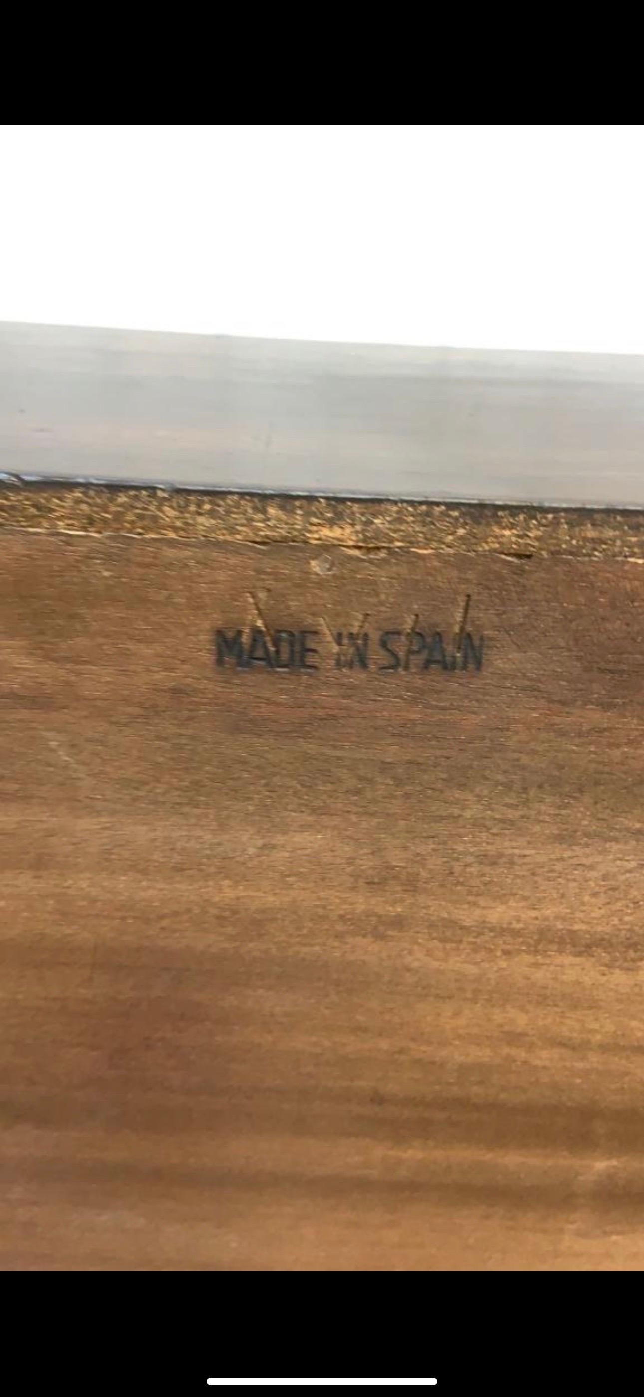 Antike Spanisch Nussbaum Wurzelholz und Palisander Klaue Fuß Drop Front Sekretär Schreibtisch 

Dieser schöne Sekretär aus Spanien ist aus Nussbaum-Maser und Palisander handgefertigt. Er hat eine herunterklappbare Front mit Stauraum. Der