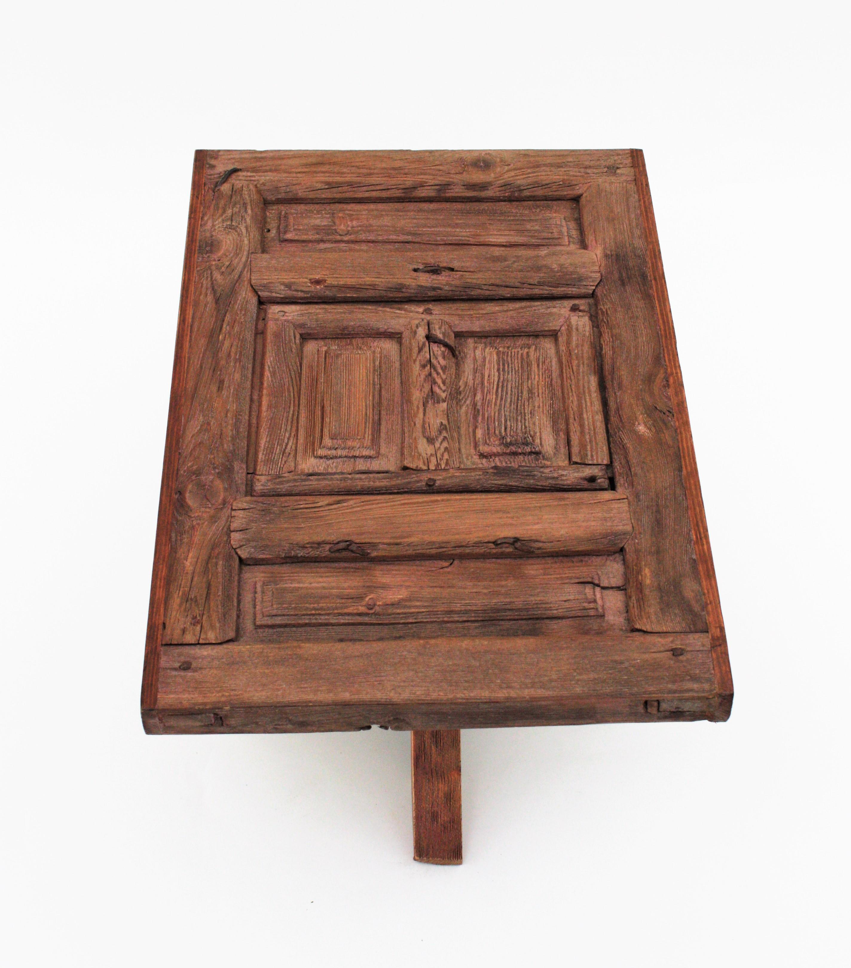 Antique Spanish Rustic Coffee Table / Side Table For Sale 4