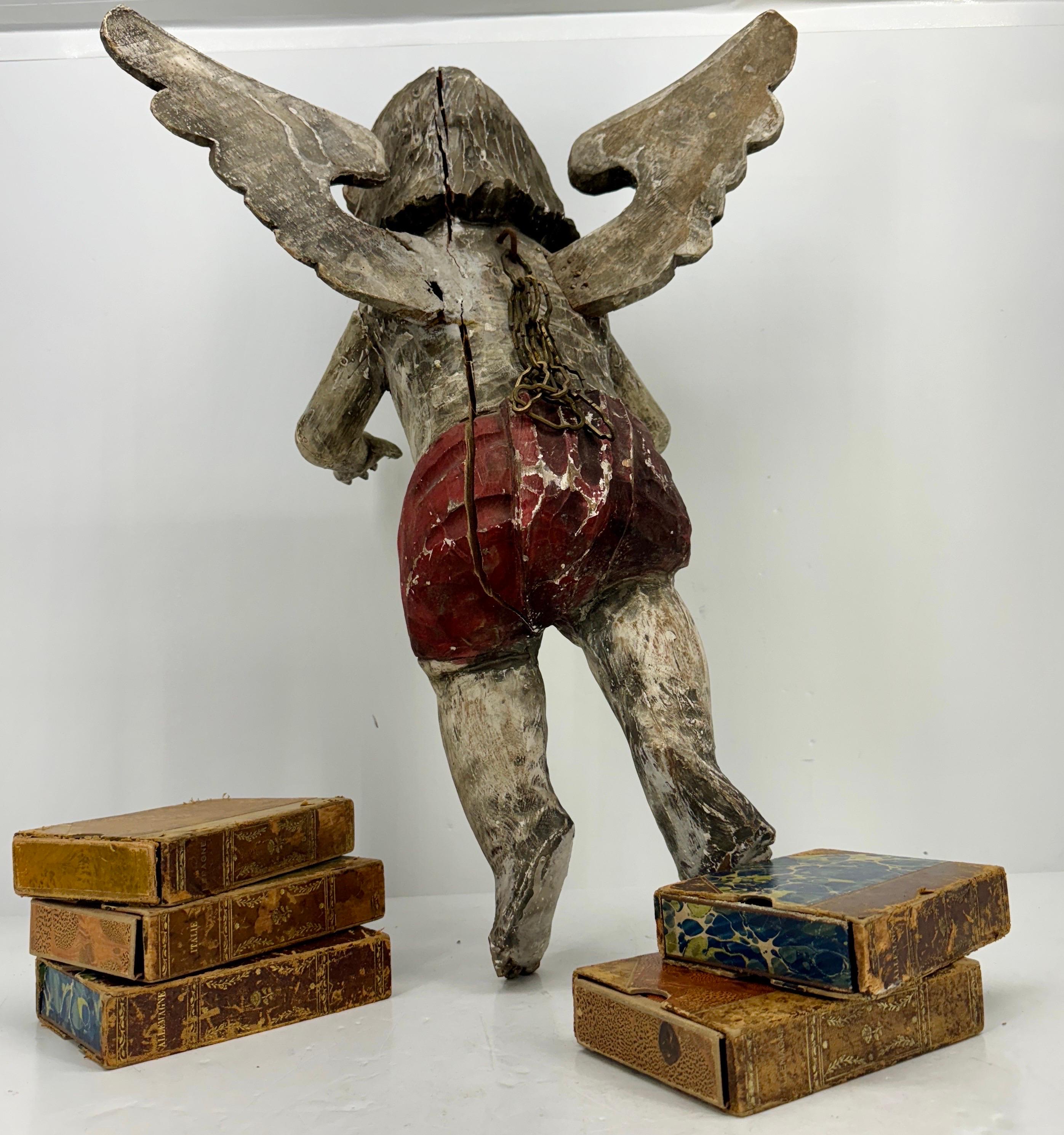 Antike spanische Holz-Engelputten-Skulptur mit Flügeln aus Holz im Angebot 10