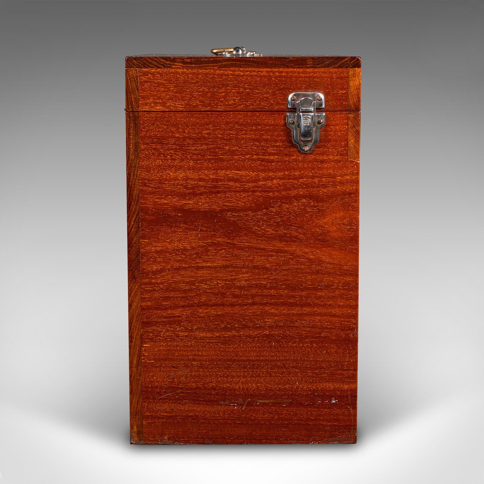 Antiquité - Commode de collectionneur de spécimens, anglaise, coffret d'artiste, édouardienne Bon état - En vente à Hele, Devon, GB
