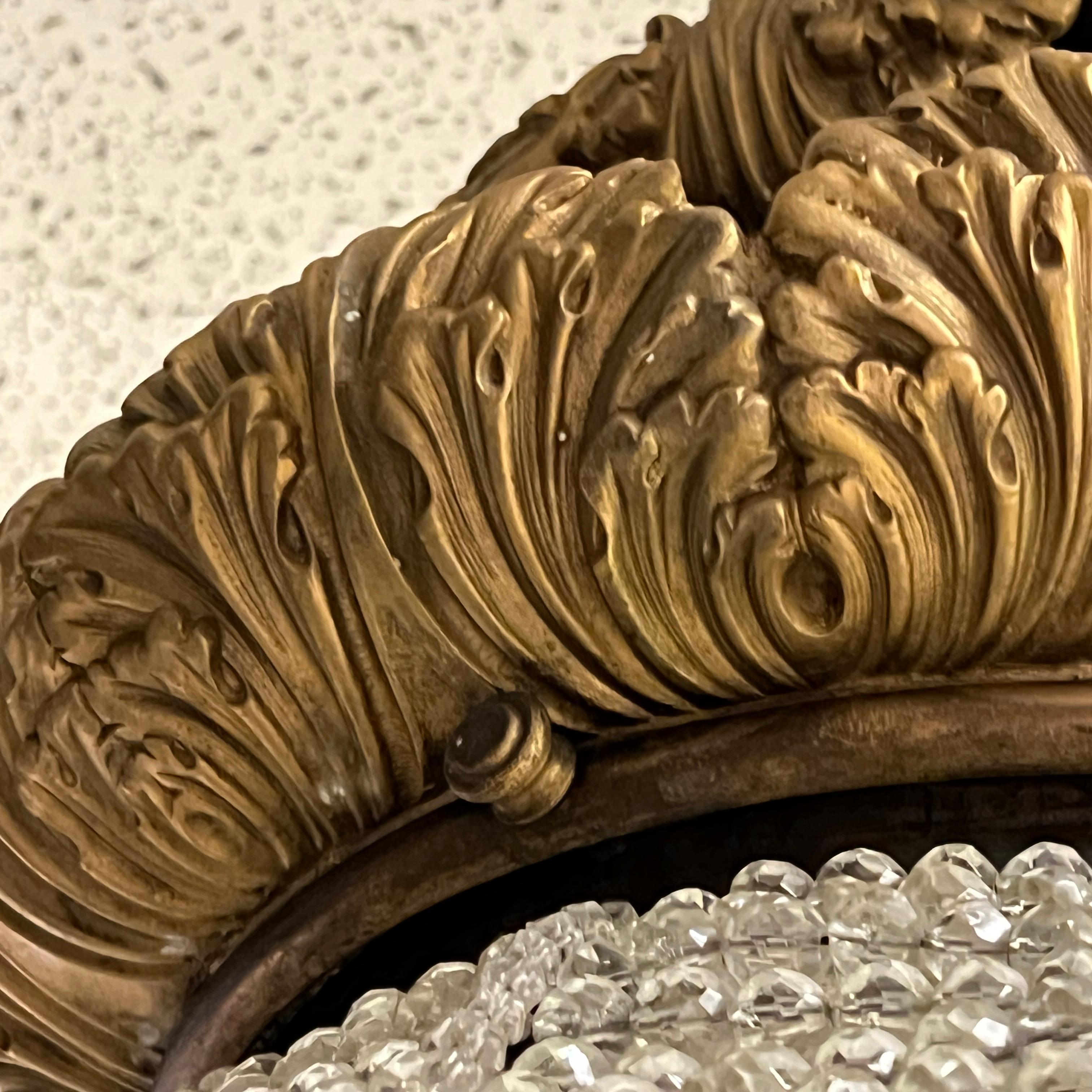 Antiker kugelförmiger Kronleuchter aus Perlenkristall und vergoldeter Bronze im Angebot 4