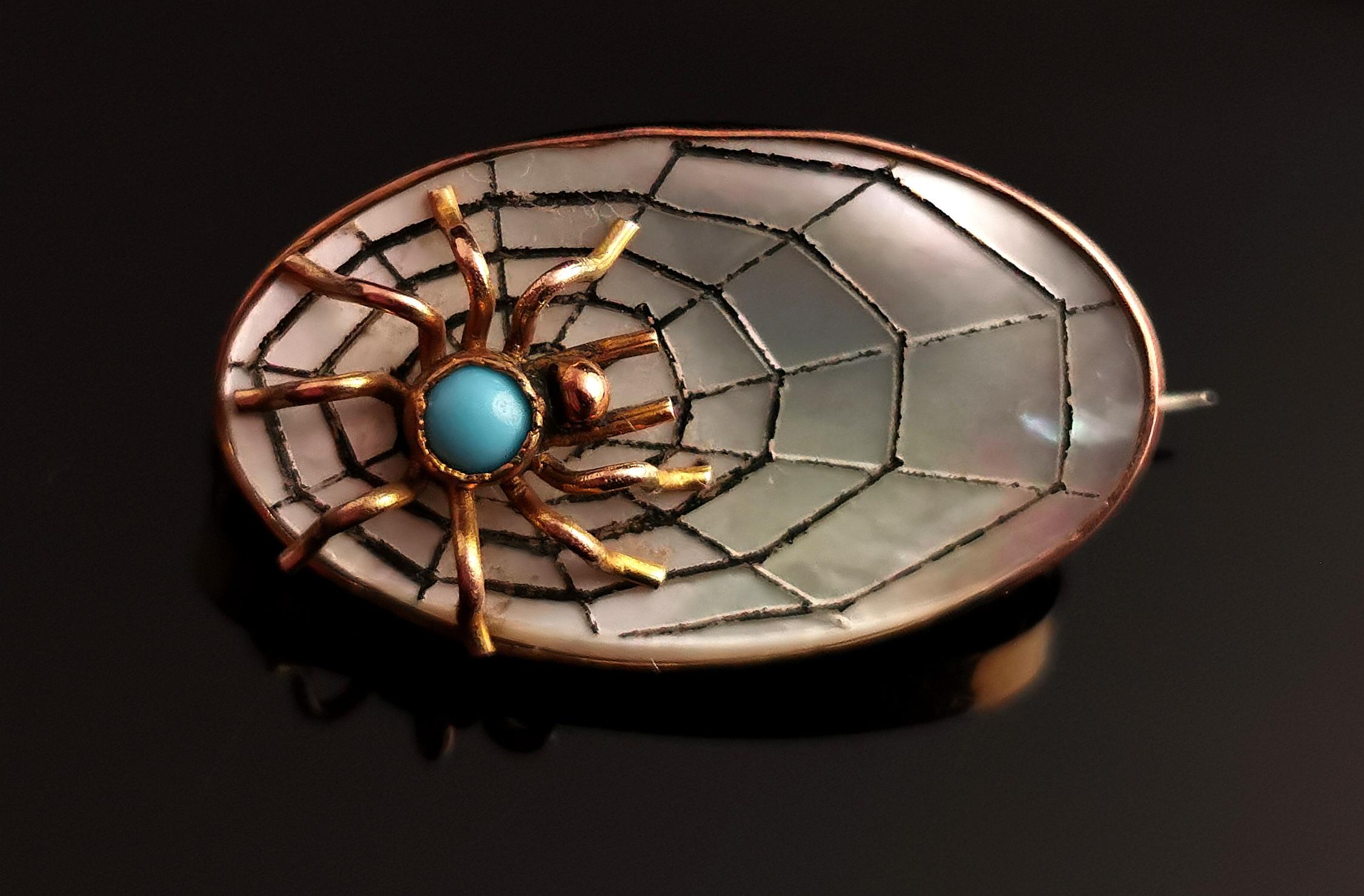 Antique Spider and Web Brooch, 9k Gold, Mother of Pearl In Good Condition In NEWARK, GB