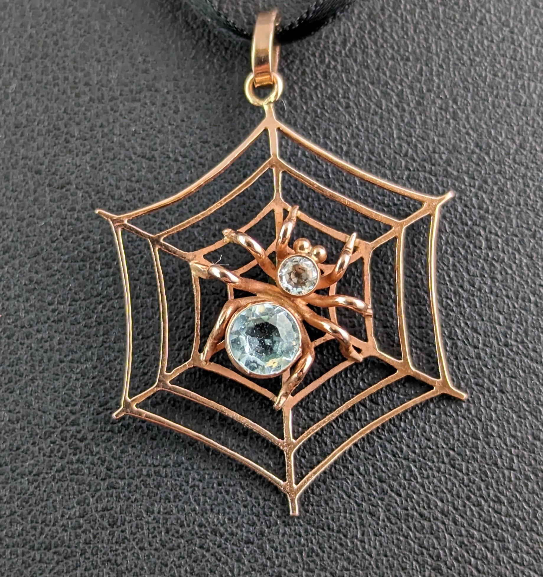 Women's or Men's Antique Spider and Web pendant, Aquamarine, 9k rose gold 