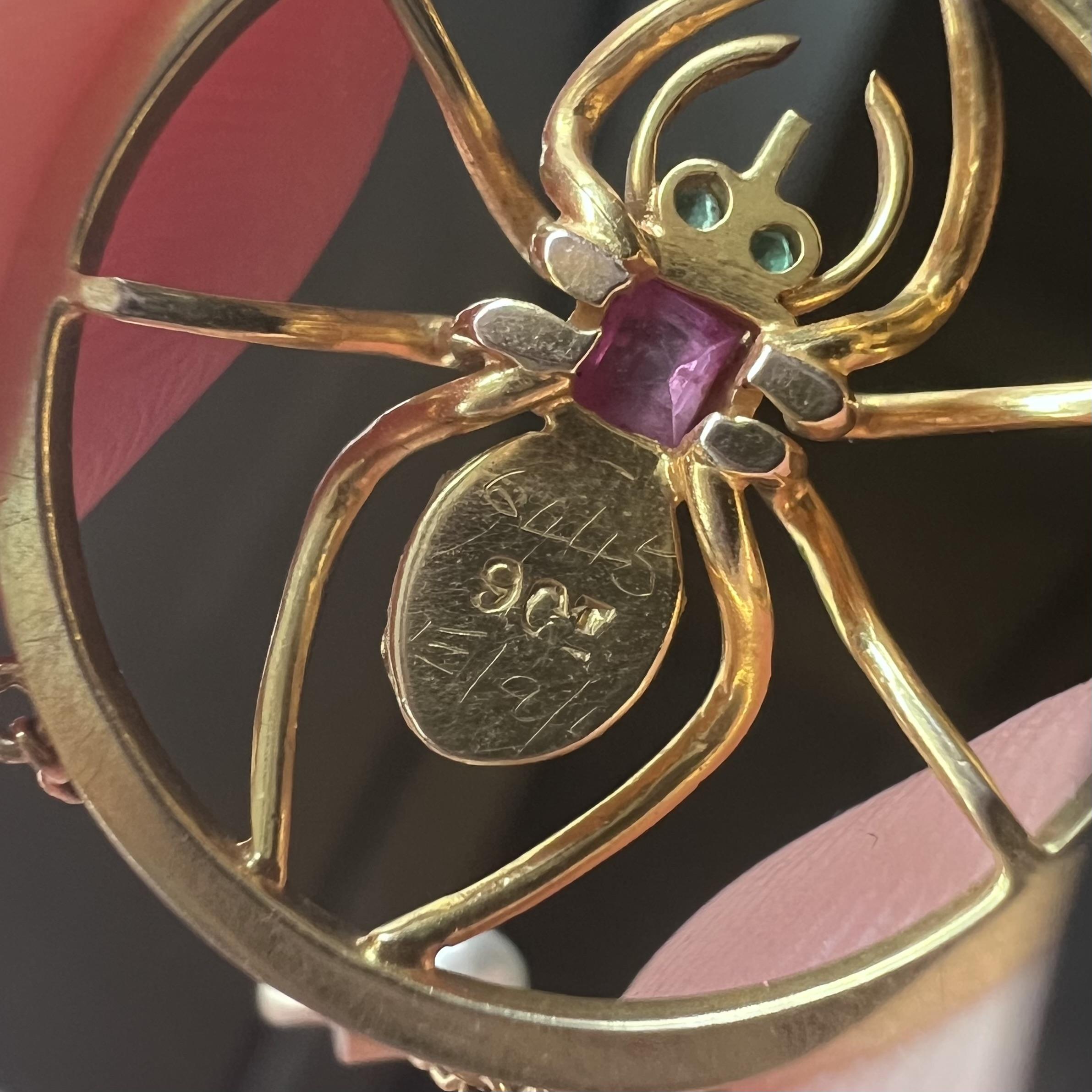Ciondolo antico a forma di ragno in oro 9ct In condizioni buone in vendita a Lewisburg, PA