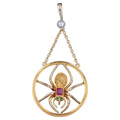 Ciondolo antico a forma di ragno in oro 9ct