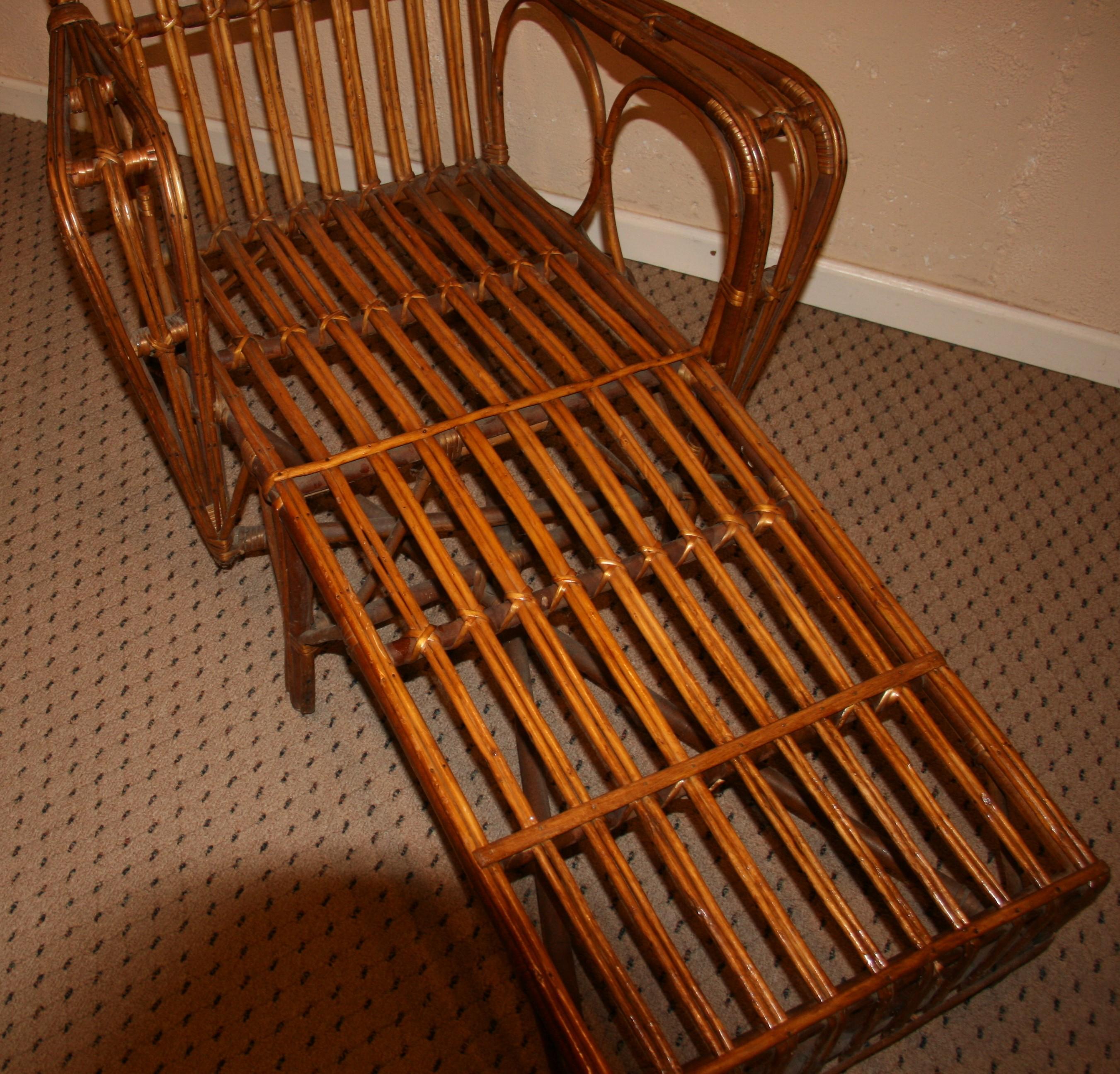 Antique Split Reed Chaise Lounge, 1930's For Sale 1