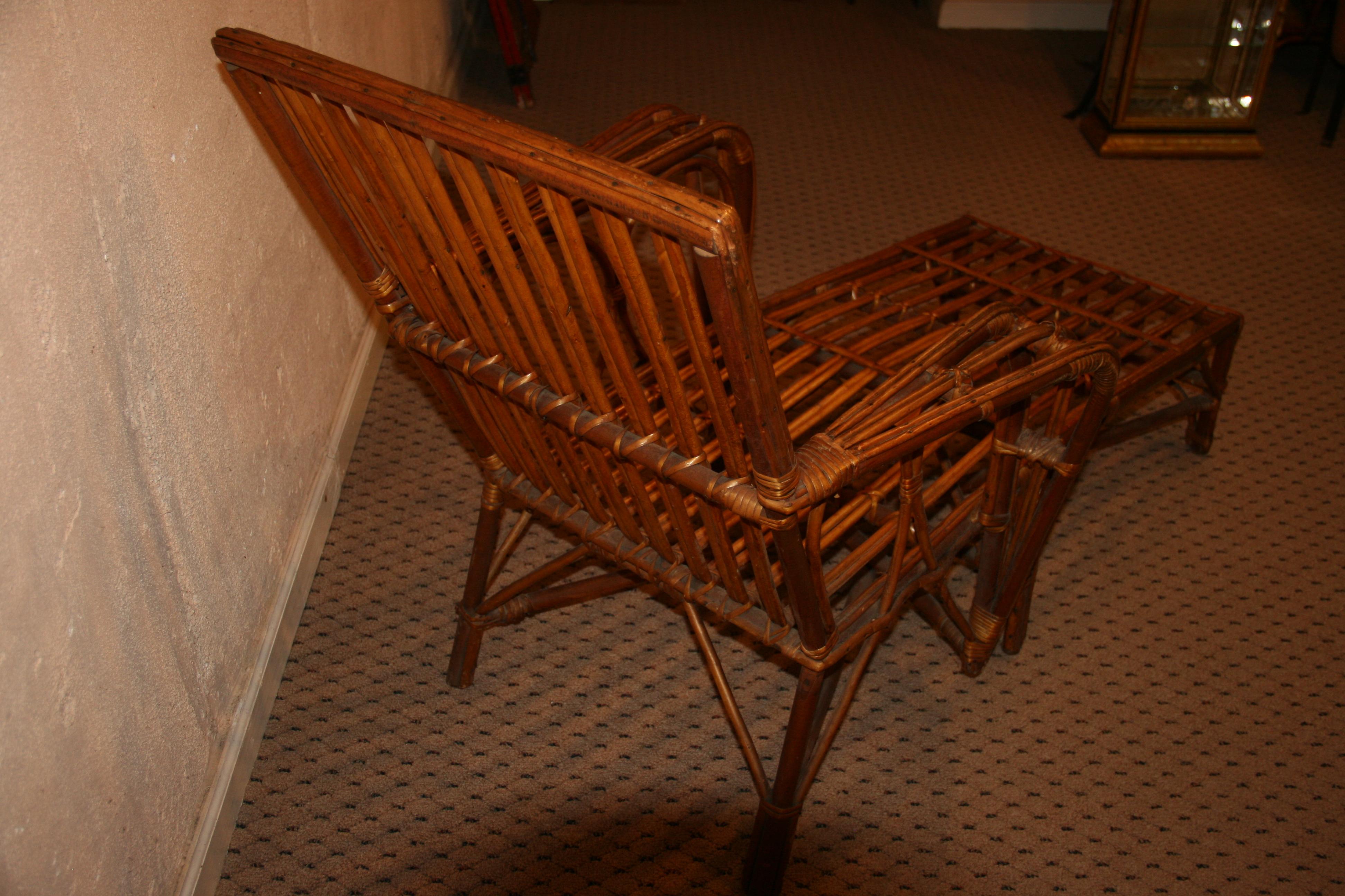 Antique Split Reed Chaise Lounge, 1930's For Sale 3