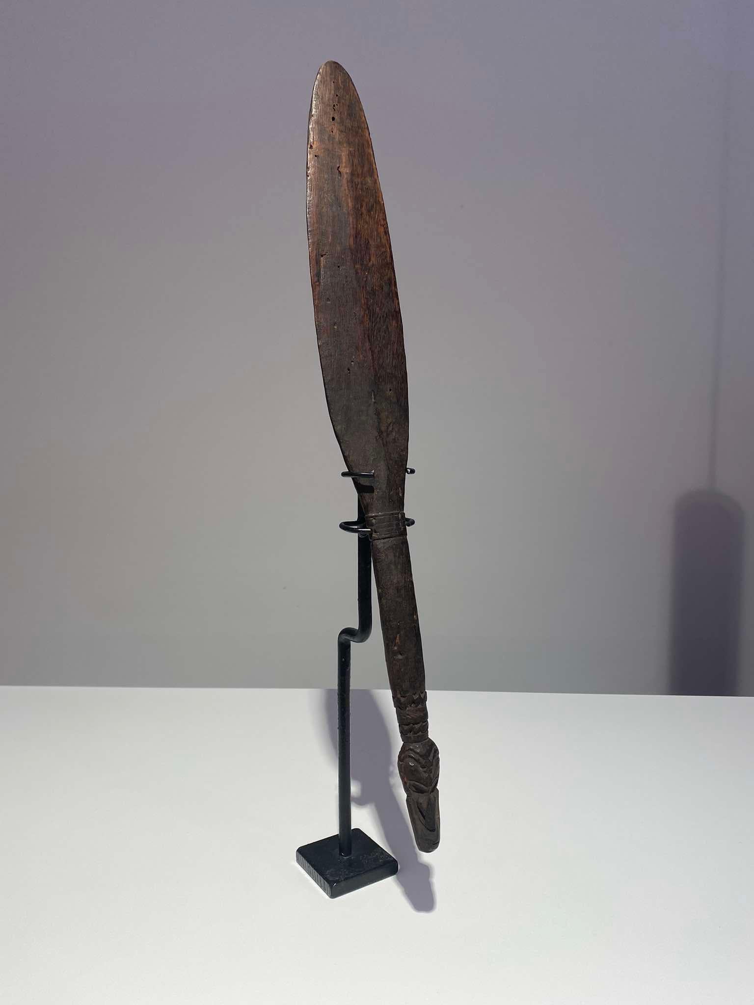 Wood Antique spoon Lower Sepik Papua New Guinea Murik Lakes Ramu Maprik Oceanic Art For Sale