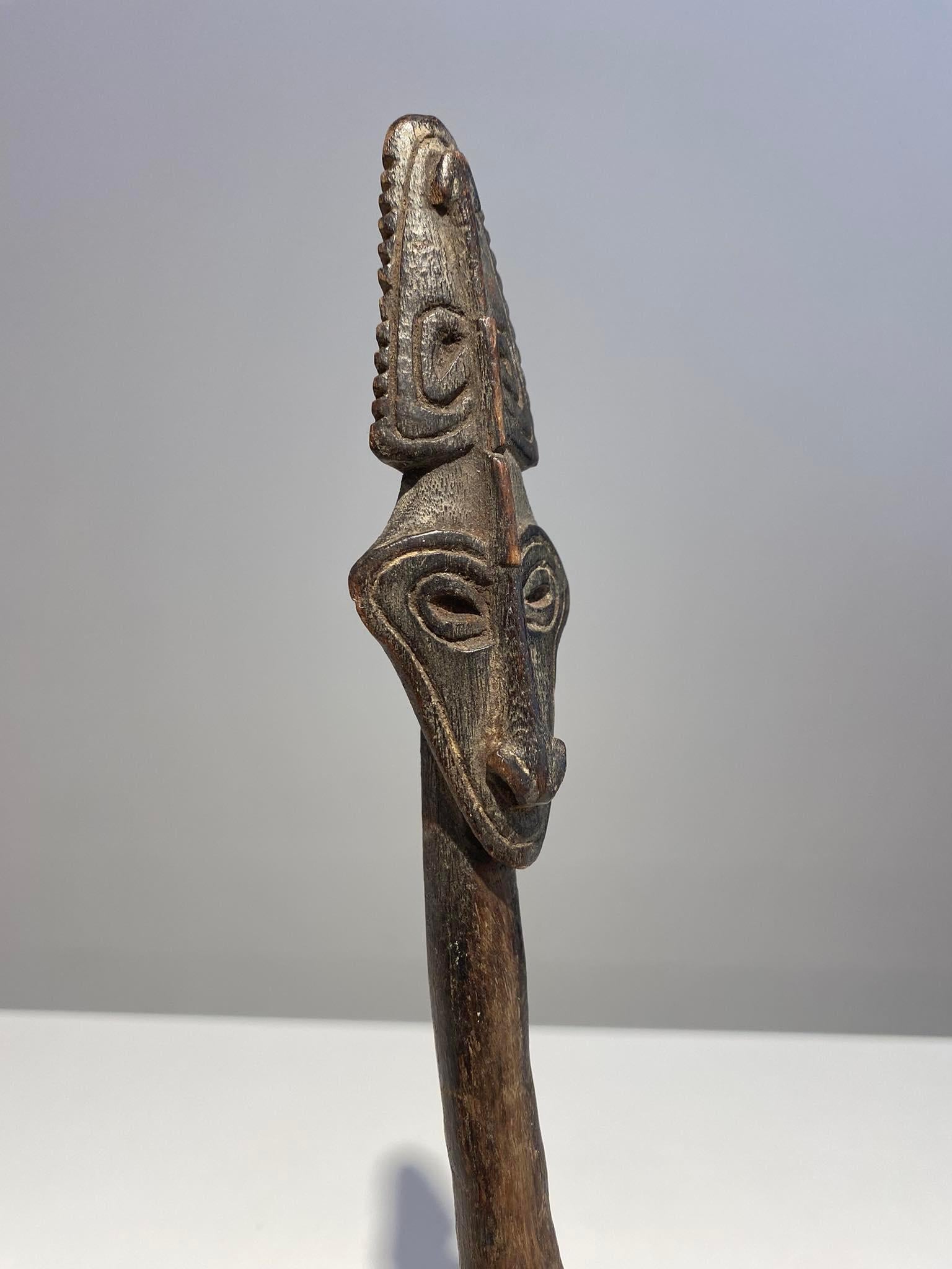 Antique spoon Lower Sepik Papua New Guinea Murik Lakes Ramu Maprik Oceanic Art For Sale 3