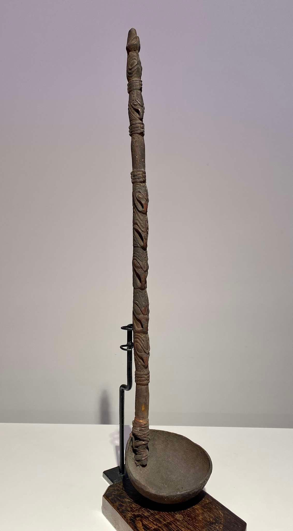 Antique spoon Lower Sepik Papua New Guinea Murik Lakes Ramu Oceanic art Ramu In Good Condition For Sale In Leuven, BE
