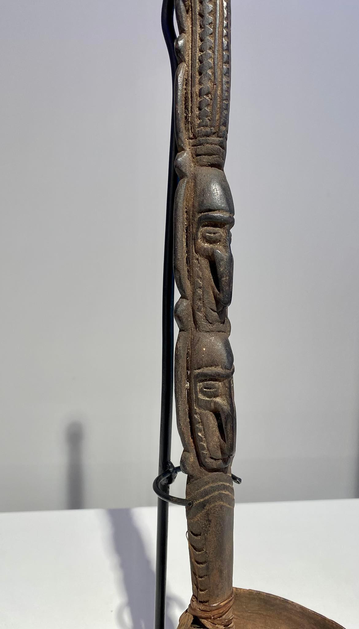 Legno Cucchiaio antico Basso Sepik Papua Nuova Guinea Laghi di Murik Ramu Arte oceanica Ramu in vendita