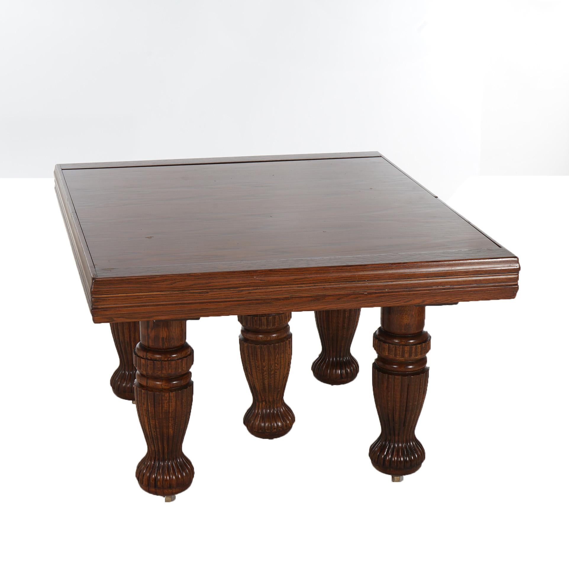 Ancienne table de salle à manger carrée à rallonge pliante en chêne sculpté C1900 en vente 12
