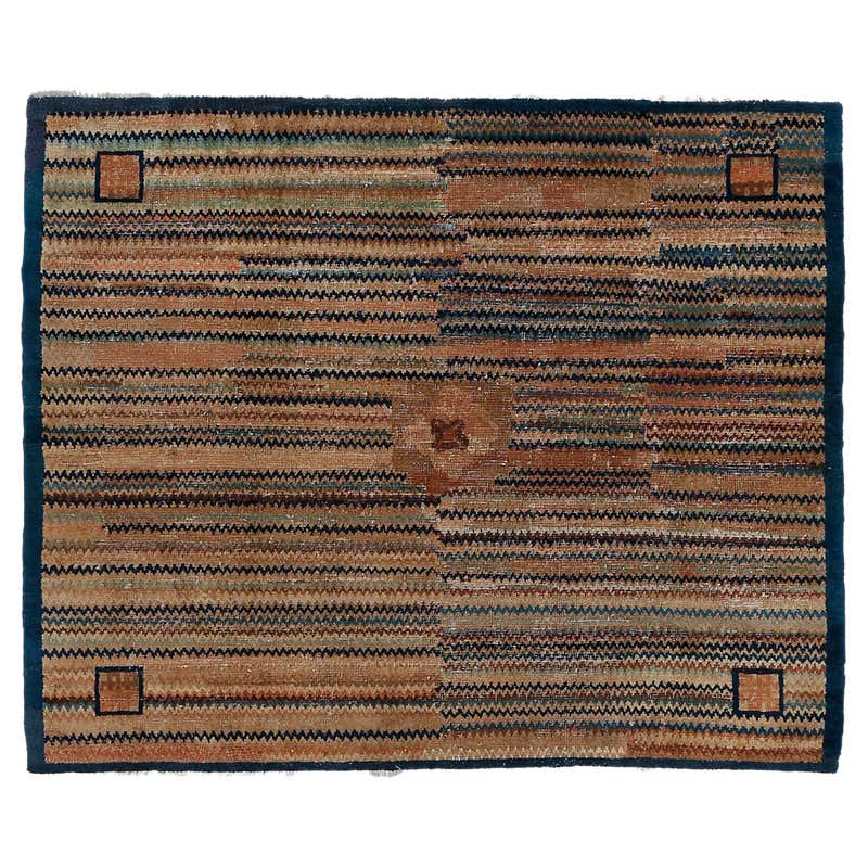 Antique Square Chinese Rug with Abstract Design For Sale at 1stDibs