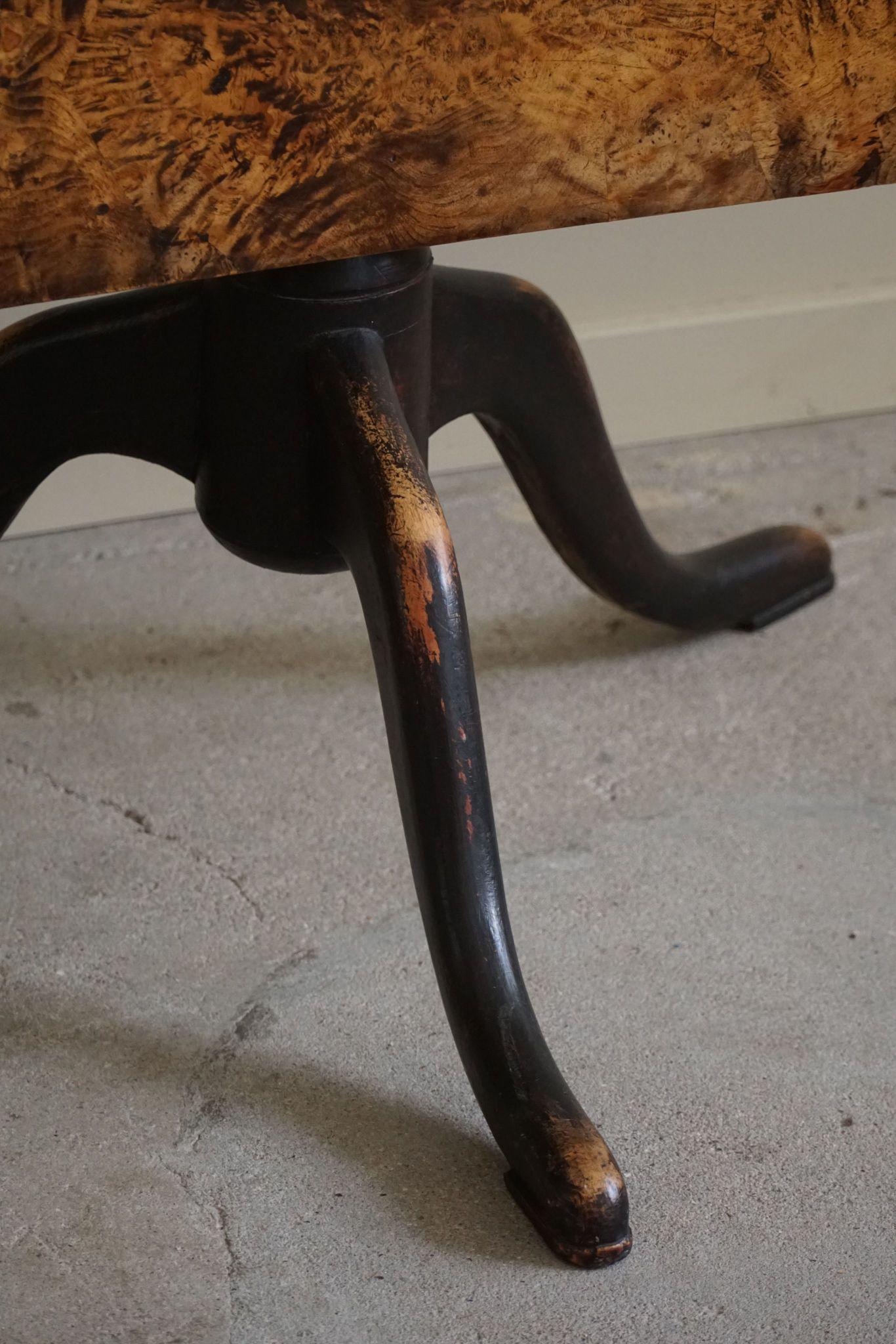 Antique Square Drop Leaf Table in Burl Wood, Handcrafted in Sweden, 19th Century For Sale 5