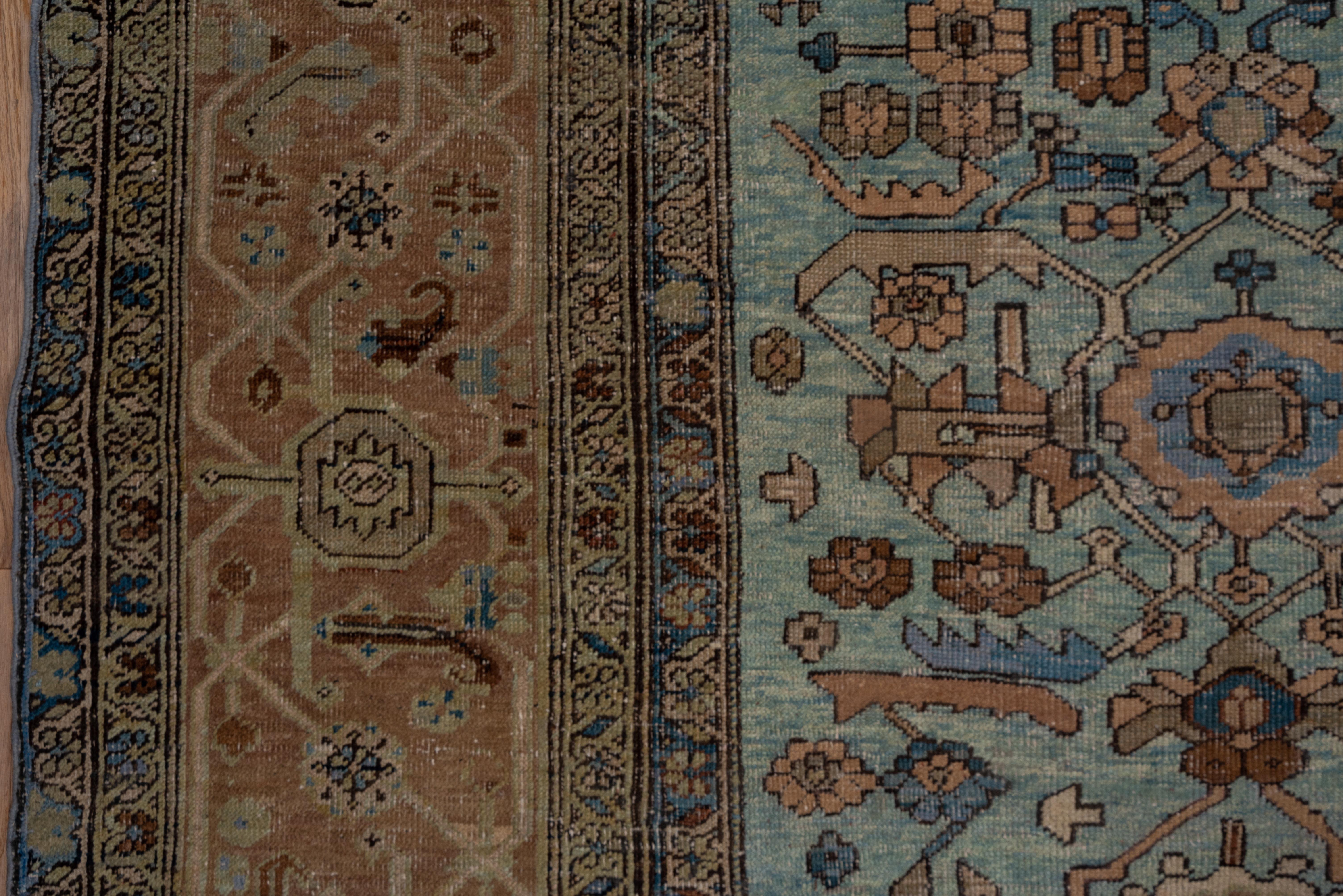 Antique Square Heriz Carpet, Oversized, circa 1900s In Good Condition For Sale In New York, NY