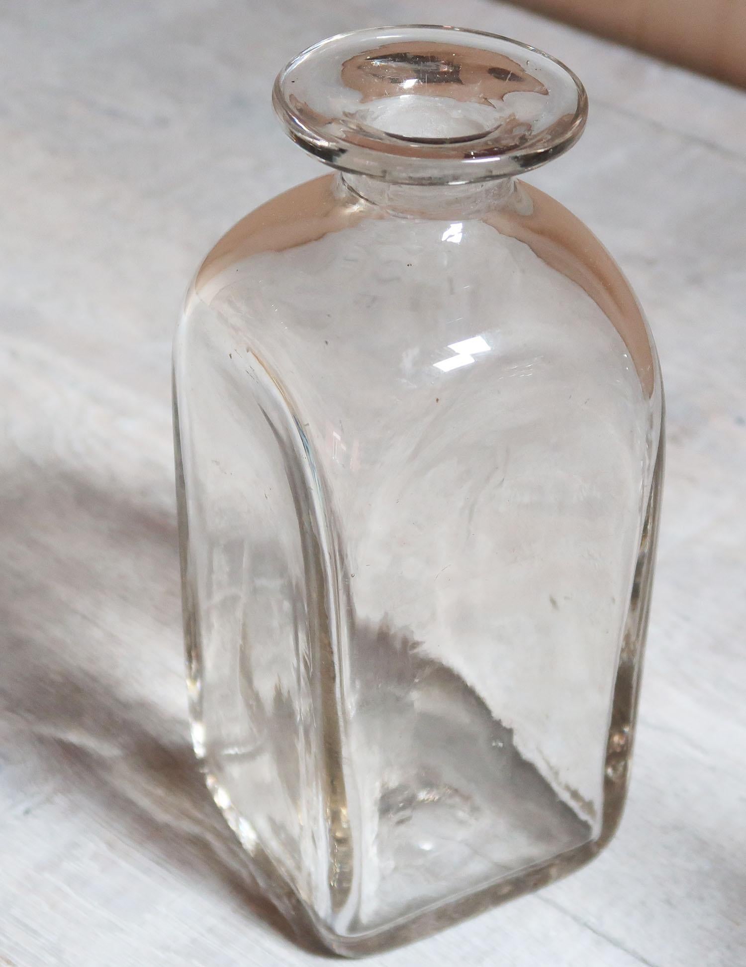 Georgien Carafe en verre de forme carrée antique, anglaise, 19ème siècle en vente