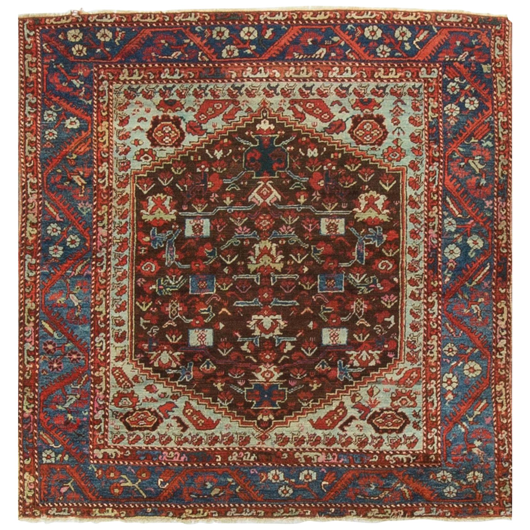 Antiker quadratischer türkischer Kula-Teppich:: um 1890