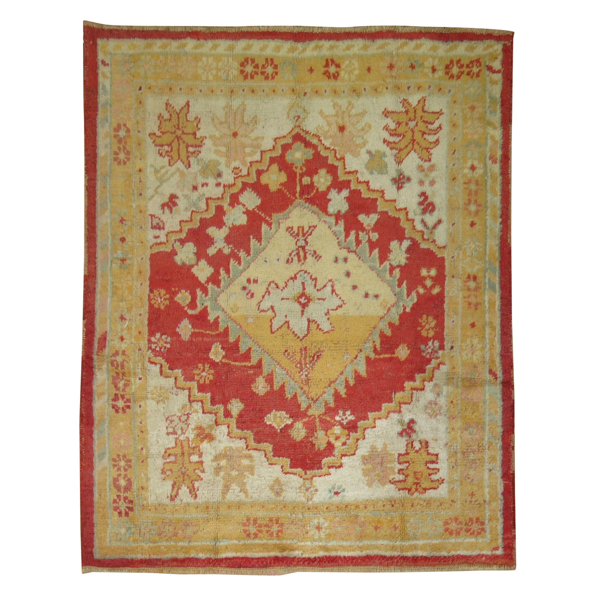 Tapis carré turc ancien d'Oushak