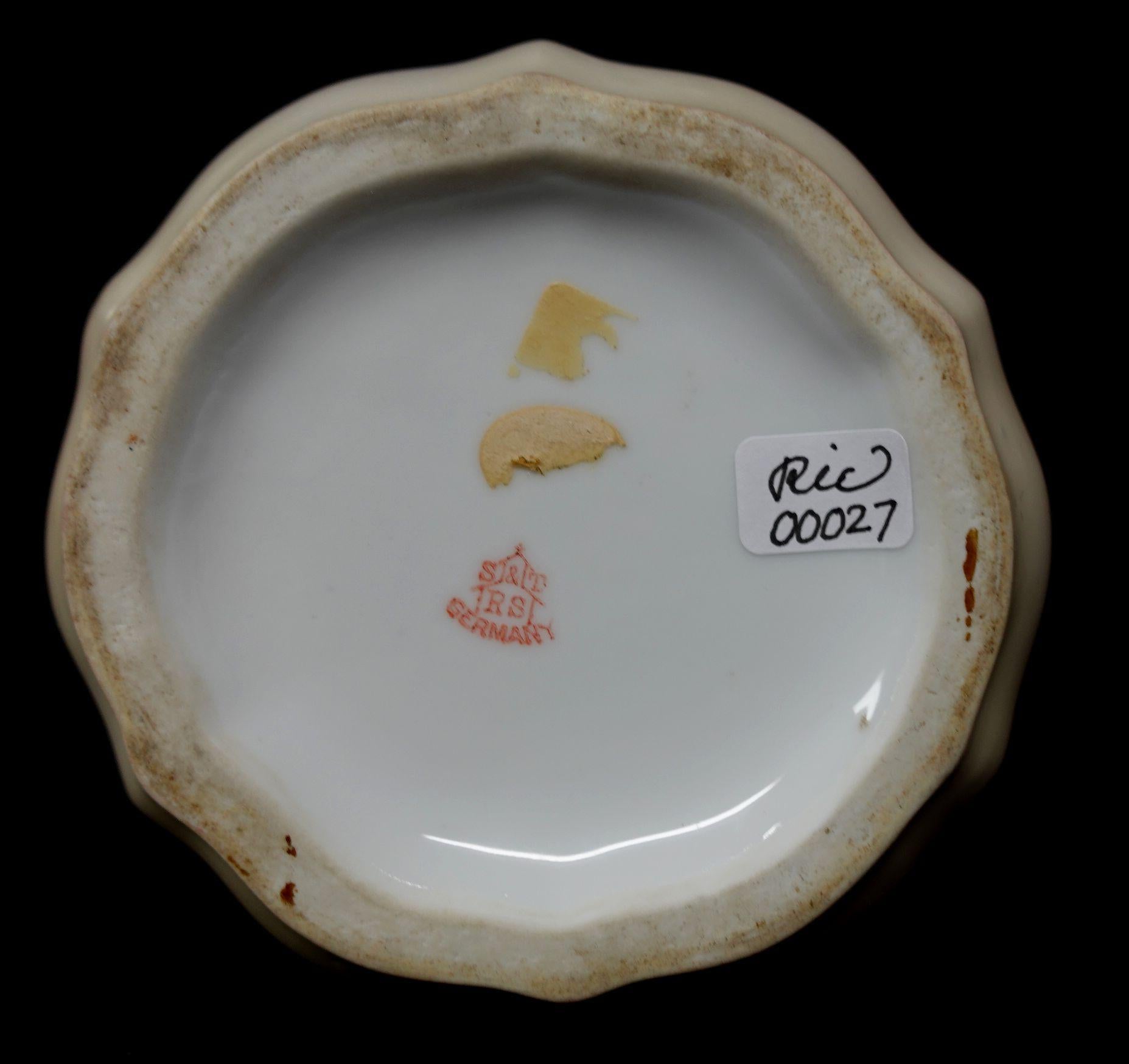 Antigua jarra grande de porcelana alemana S&T RS en venta 5