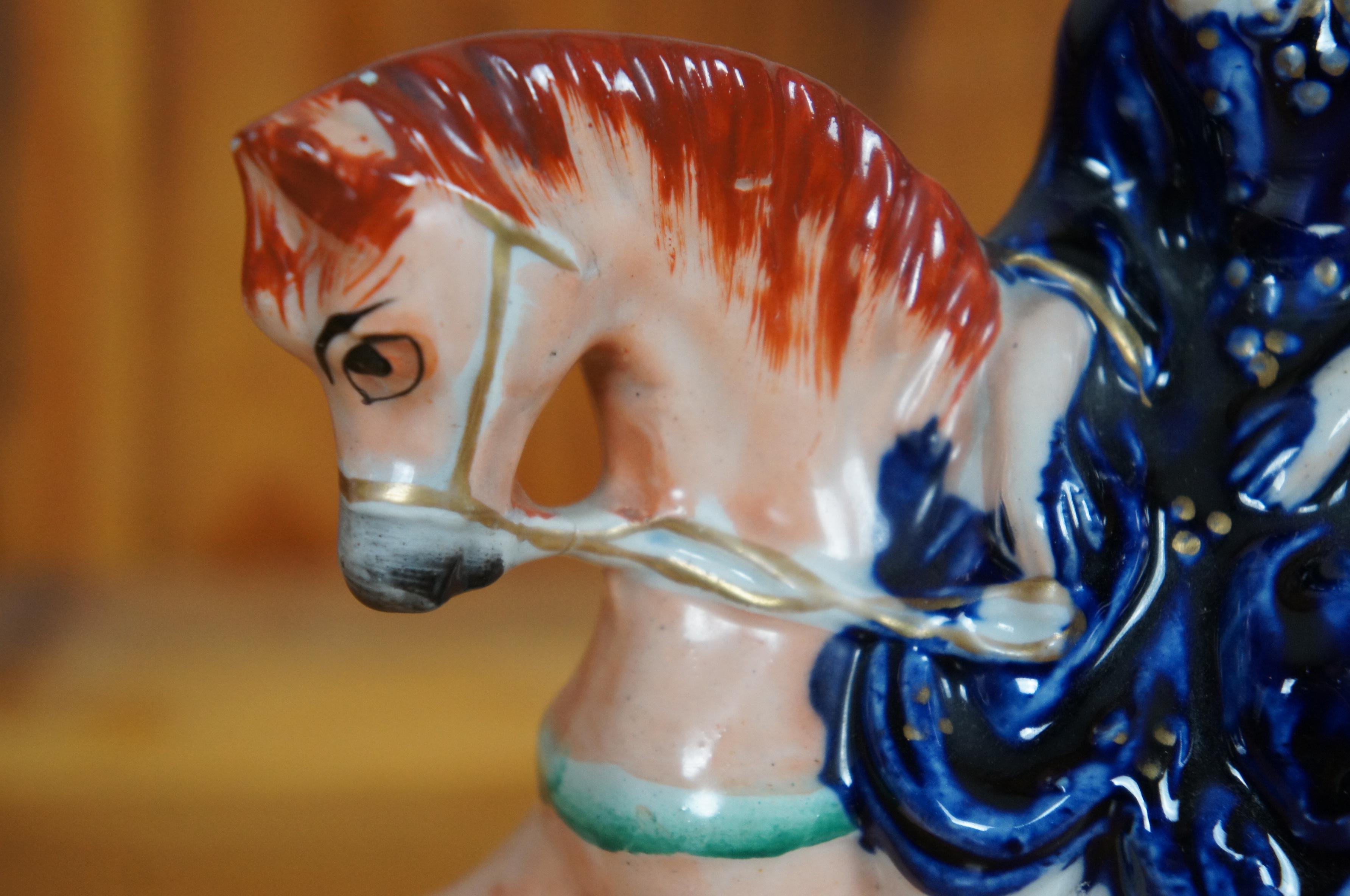 Antica statuetta a cavallo della Duchessa di Cambridge in porcellana Staffordshire da 9 pollici in vendita 4