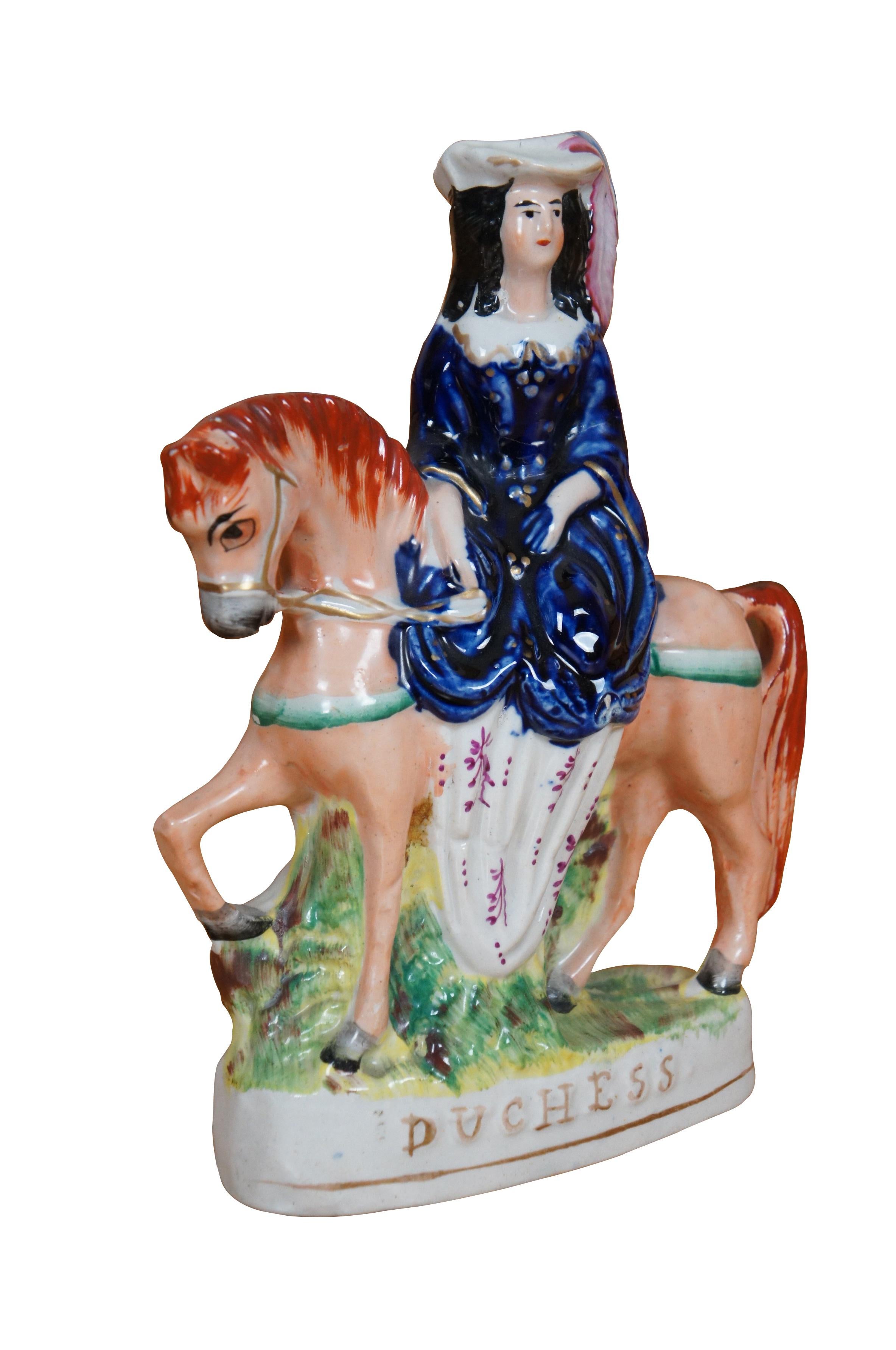 Antica statuetta equestre in porcellana dello Staffordshire del XIX secolo con titolo sulla base 