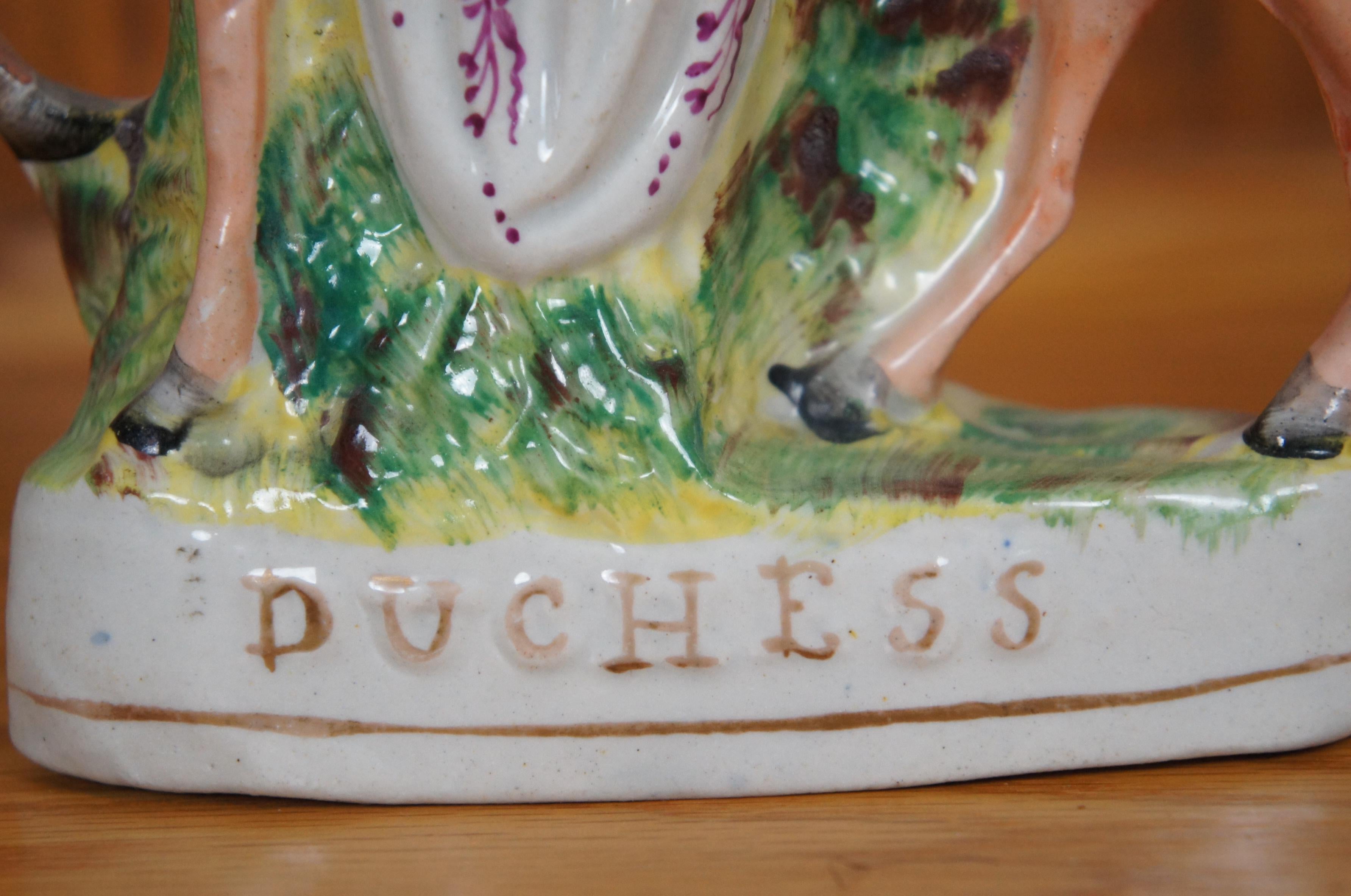 Antica statuetta a cavallo della Duchessa di Cambridge in porcellana Staffordshire da 9 pollici in vendita 3