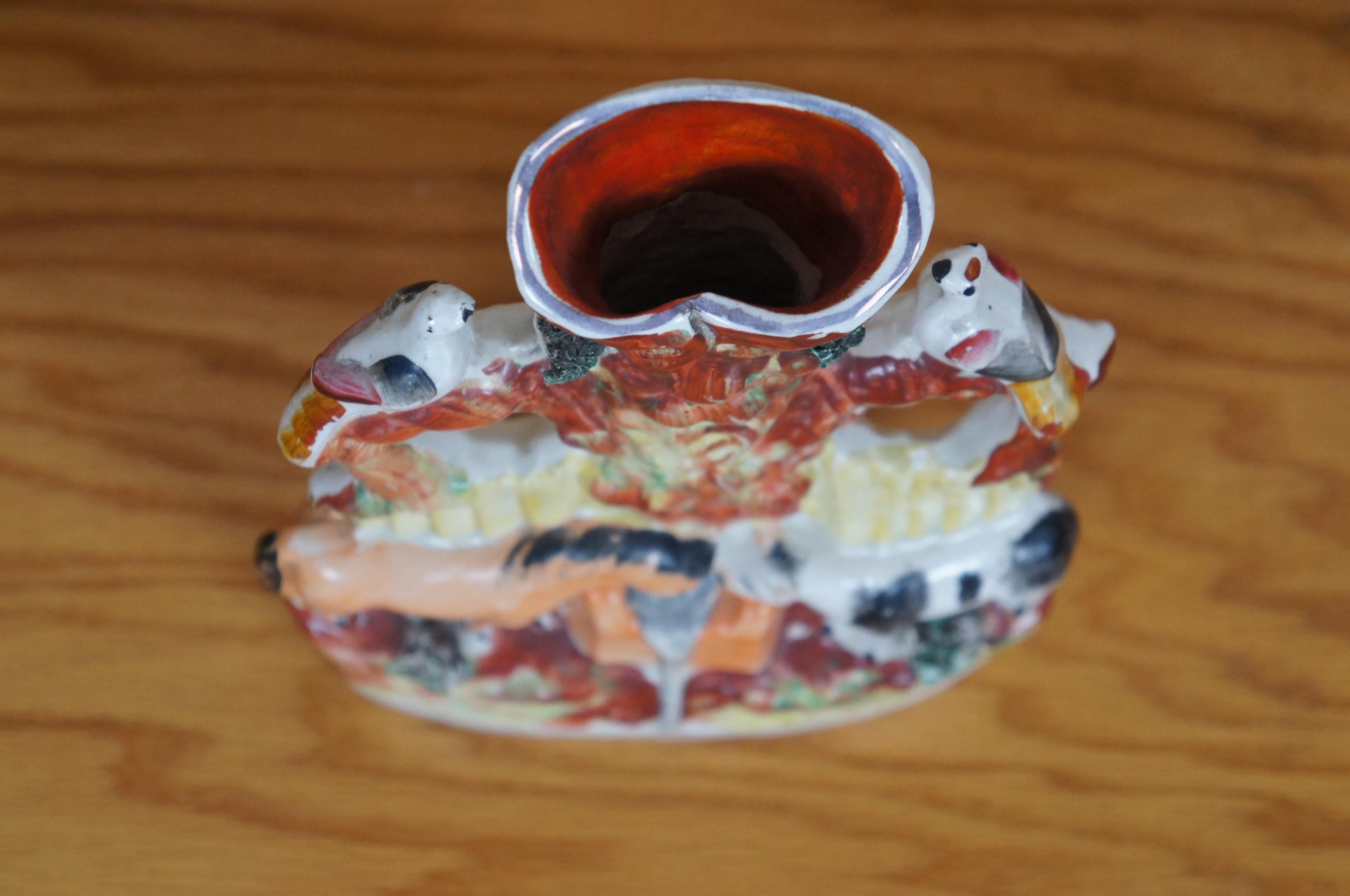 Vase antique Staffordshire en porcelaine Good Companions Tree of Life Spill 11 po. en vente 1