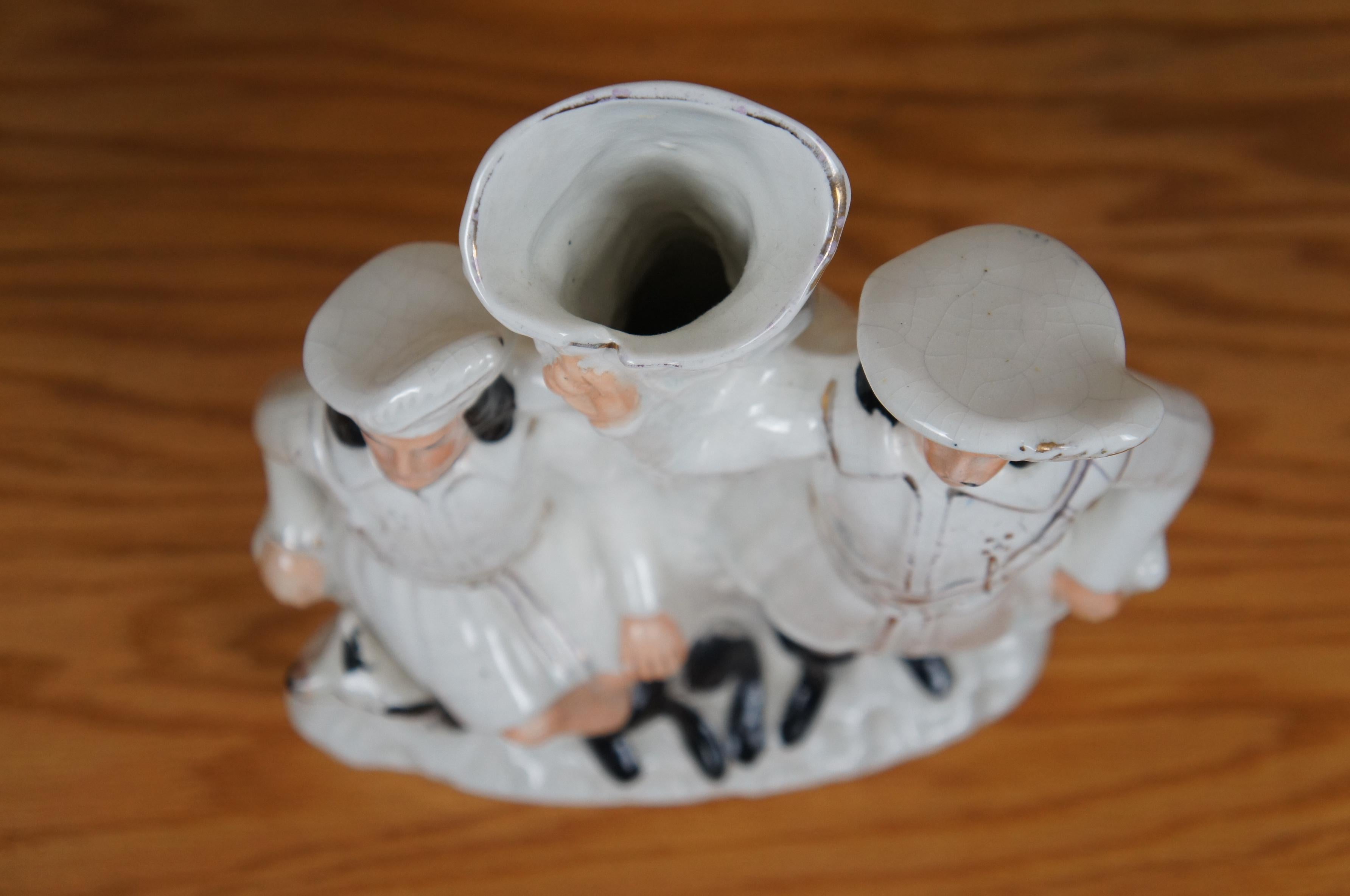 Antico vaso di porcellana Staffordshire Robin Hood Little John & Spaniel Spill 15