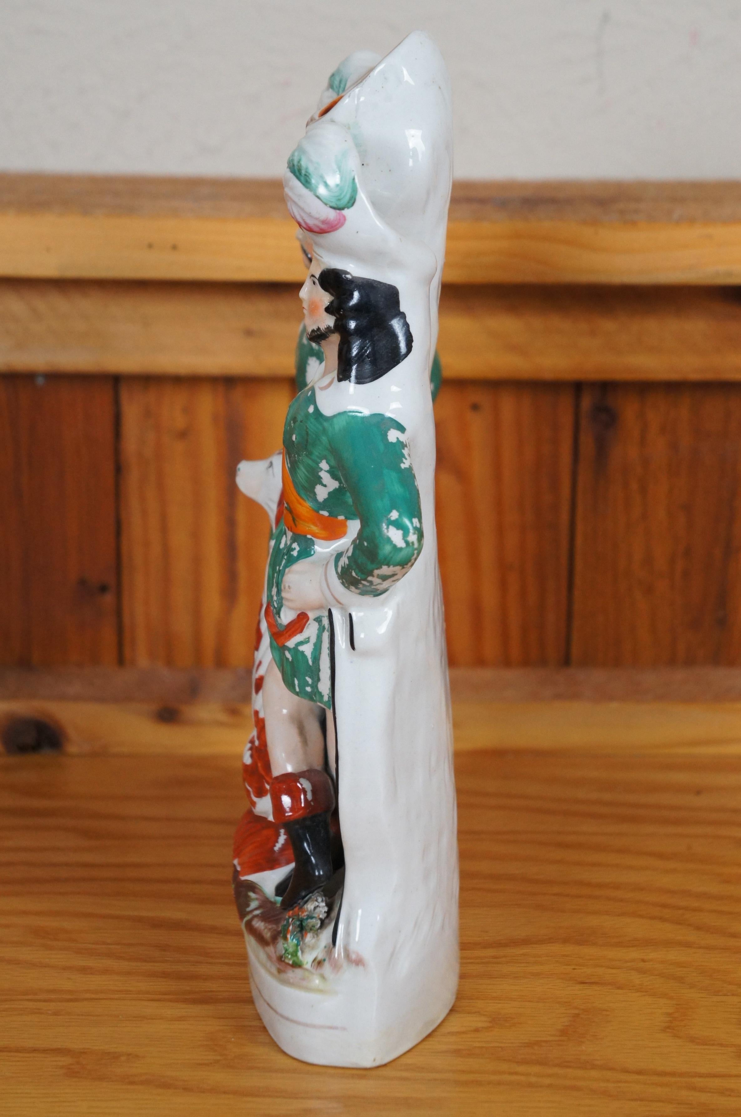 Porcellana Antique Staffordshire Robin Hood Little John Spaniel Hunt Spill Vase 12