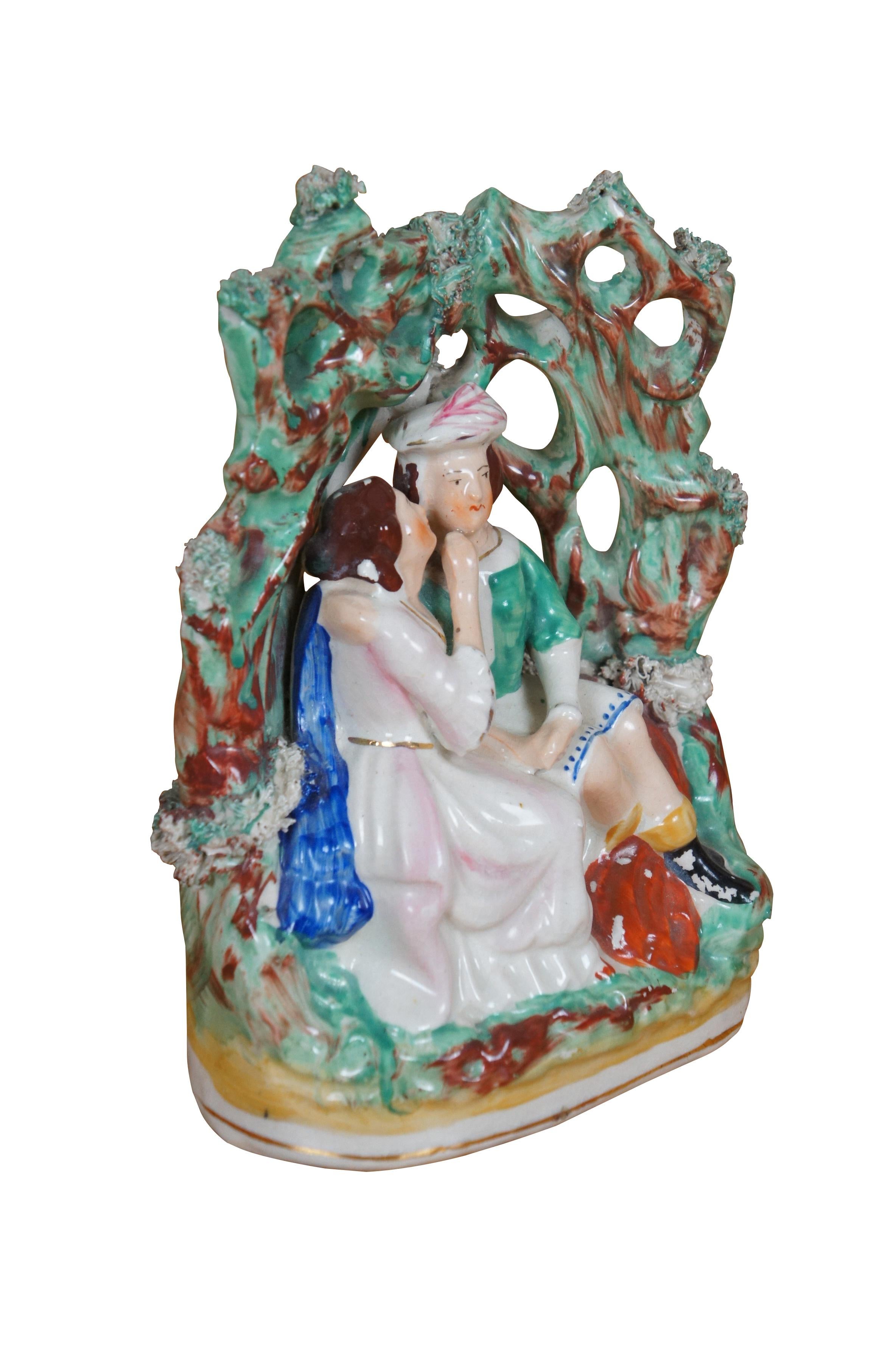 Victorien Antiquities Staffordshire Romeo & Juliet Lovers in the Garden Figurine 8