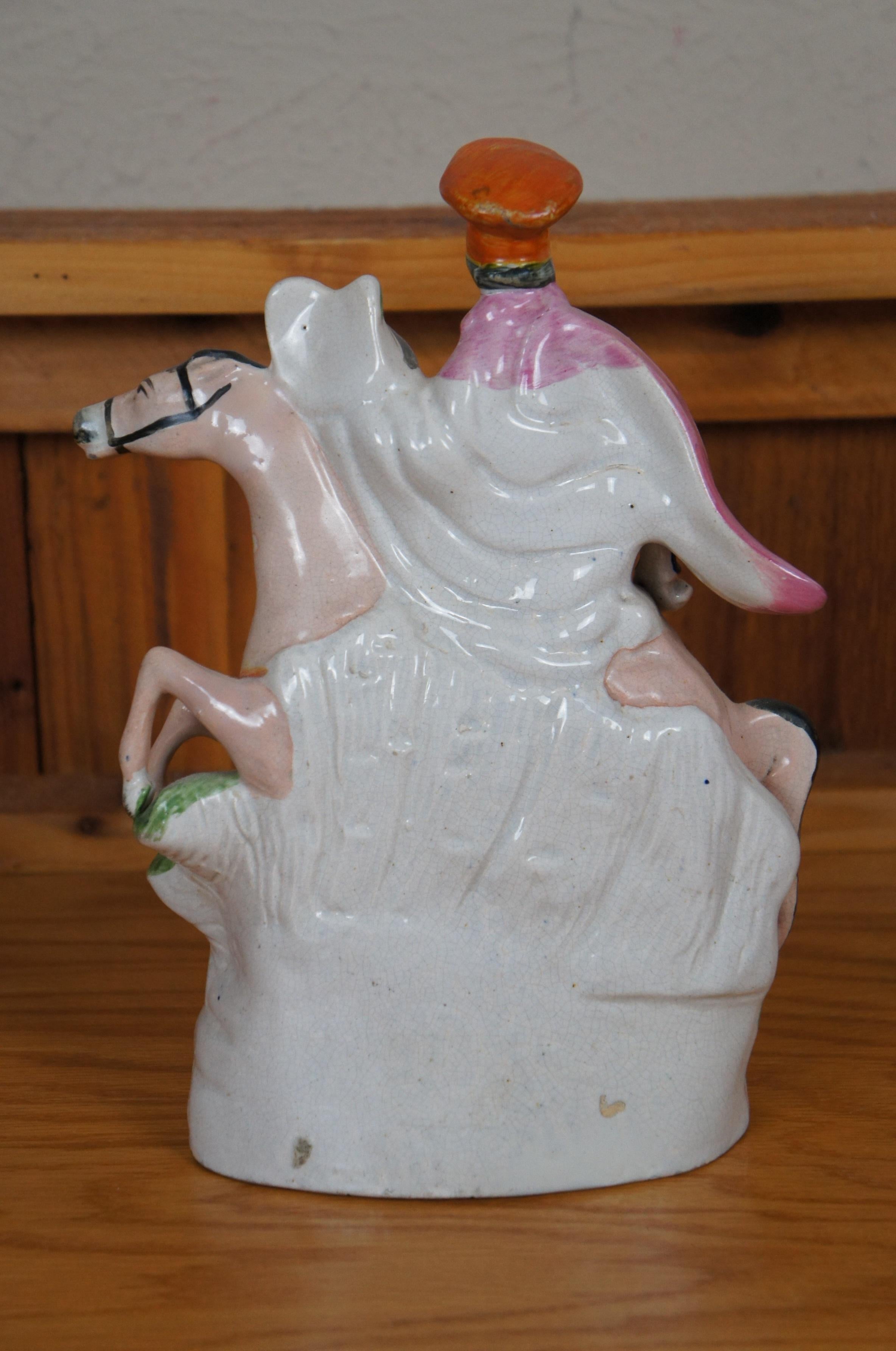Antica statuetta di Saint George e della principessa a cavallo dello Staffordshire da 11 pollici In condizioni buone in vendita a Dayton, OH