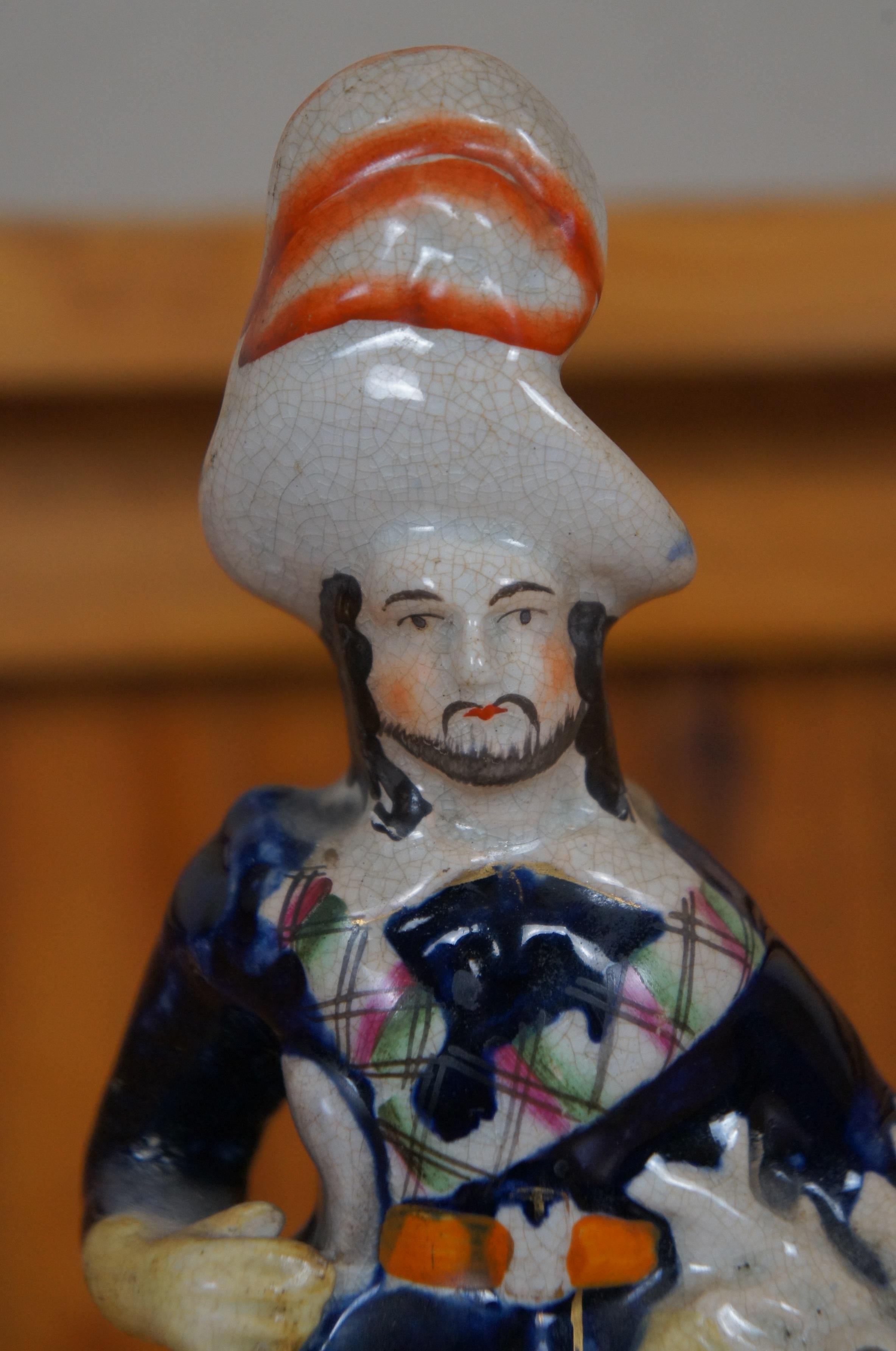 Ancienne figurine de cerf chasseur des Highlands écossais du Staffordshire, 9 po. en vente 3