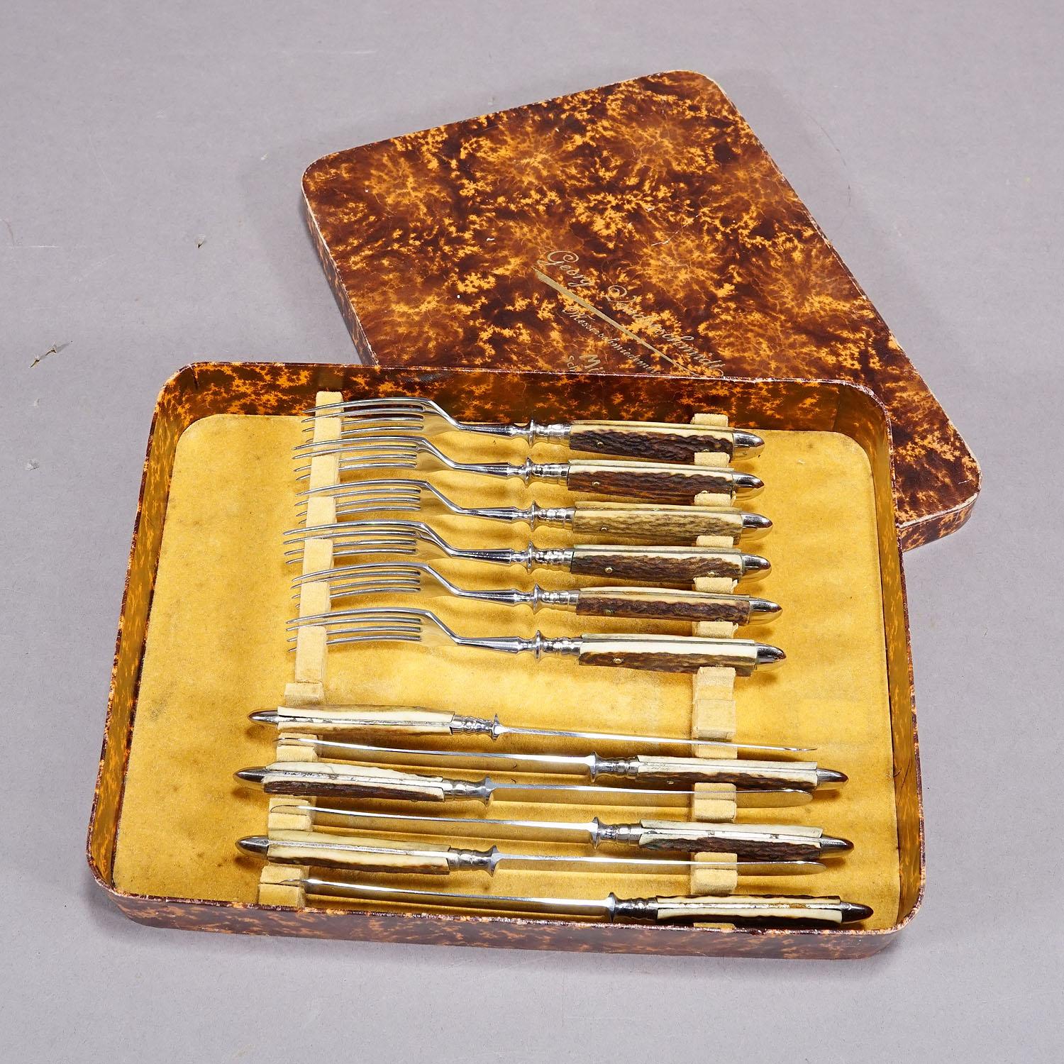 Black Forest Antique Stainless Steel and Horn 12 Pieces Tableware Set, Germany 1930s For Sale