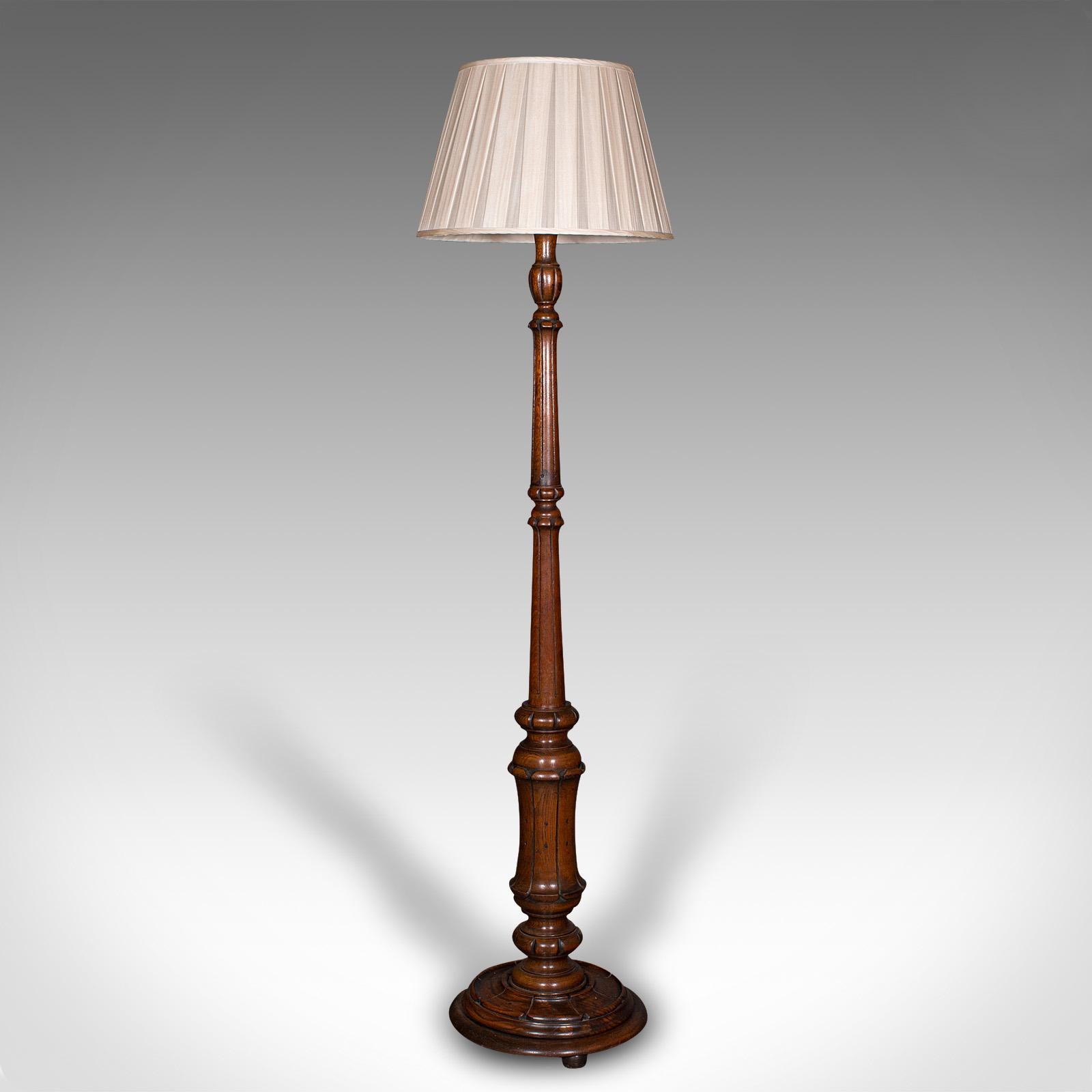 XIXe siècle Lampe de lecture antique écossaise, en chêne, bibliothèque, salon victorien en vente