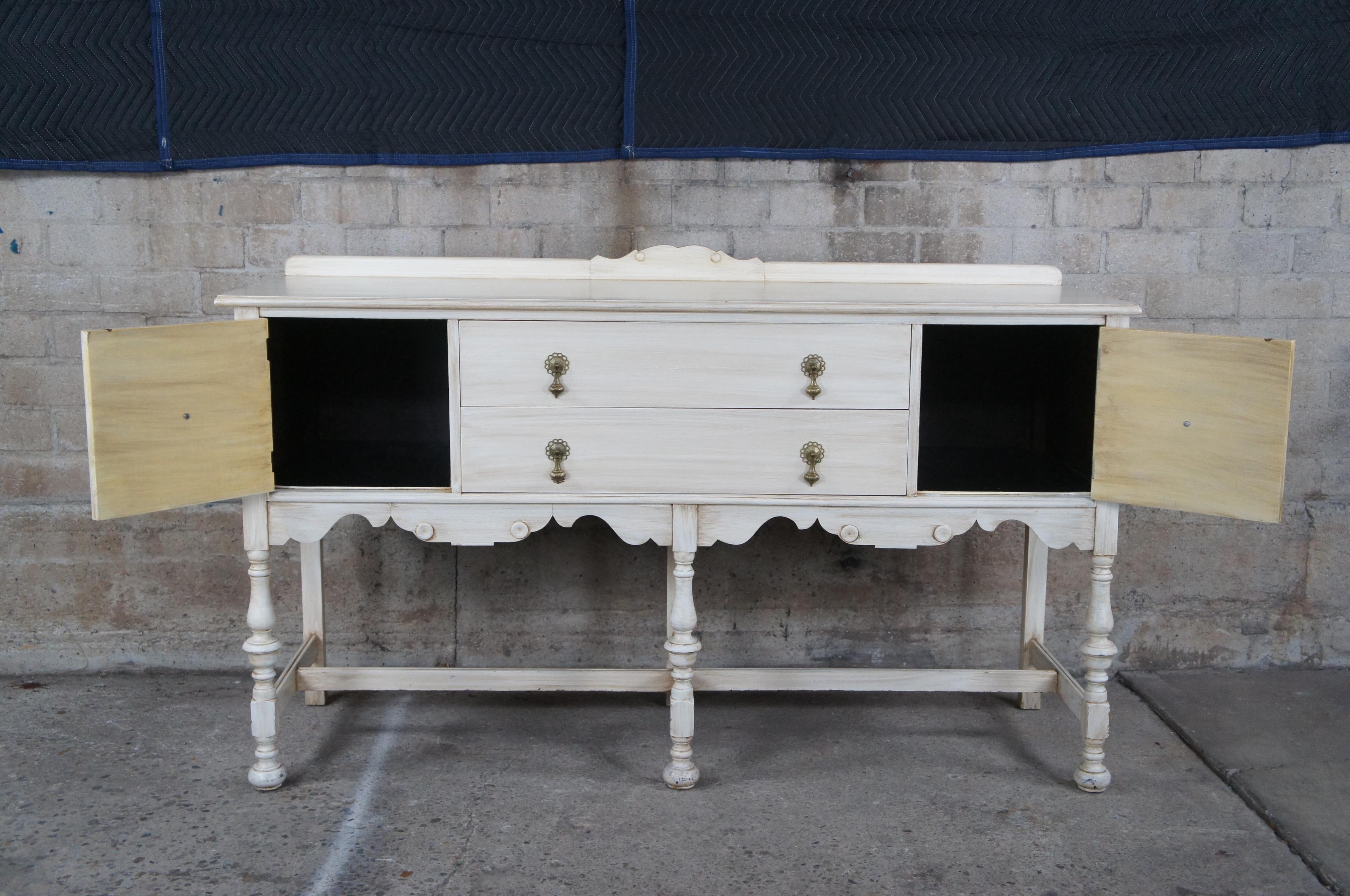 Antique Standardized Furniture Tuscan Walnut Buffet Sideboard William & Mary In Good Condition In Dayton, OH