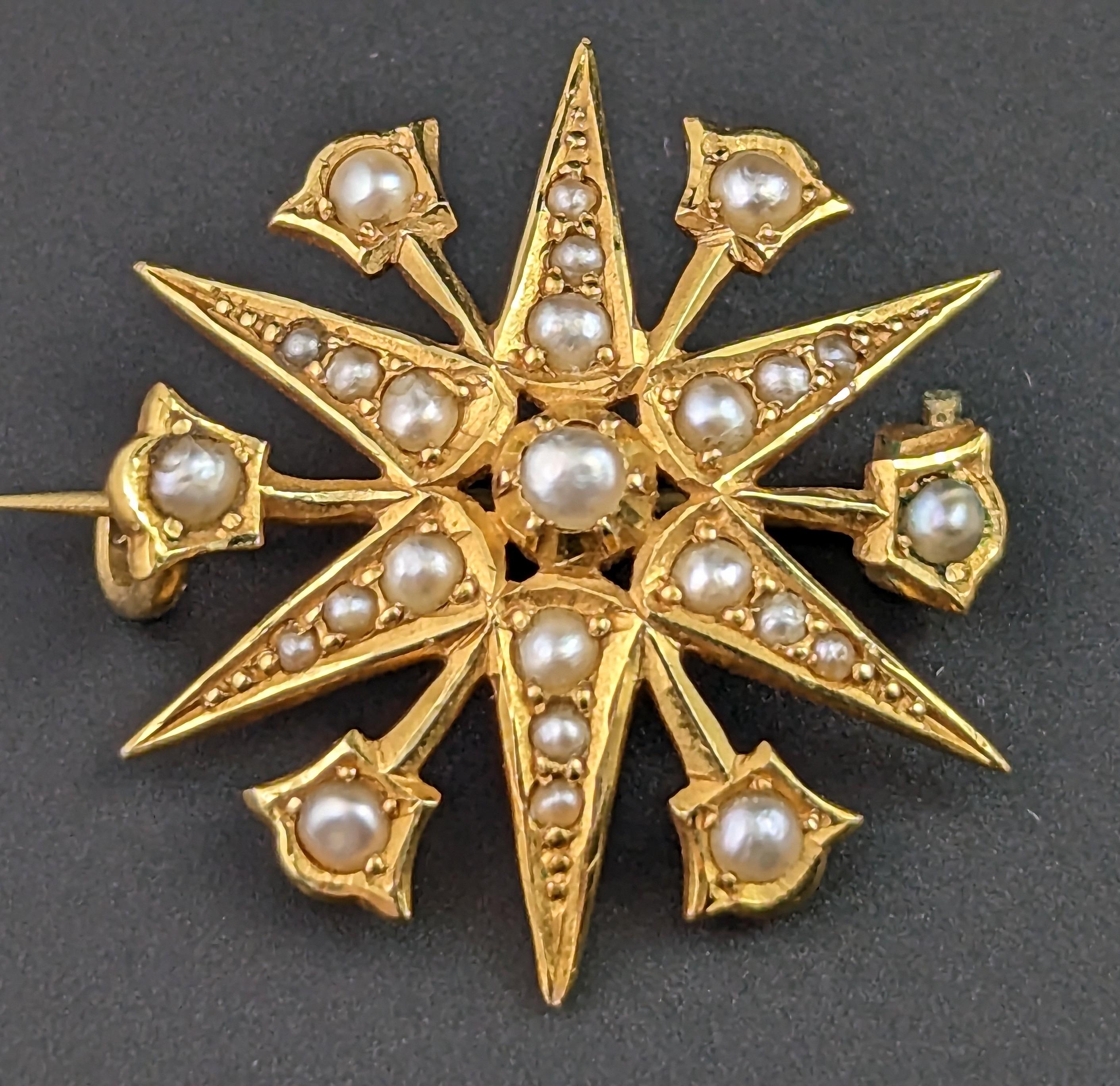 Antique Star brooch, 15k yellow gold, Pearl, Starburst  In Good Condition In NEWARK, GB