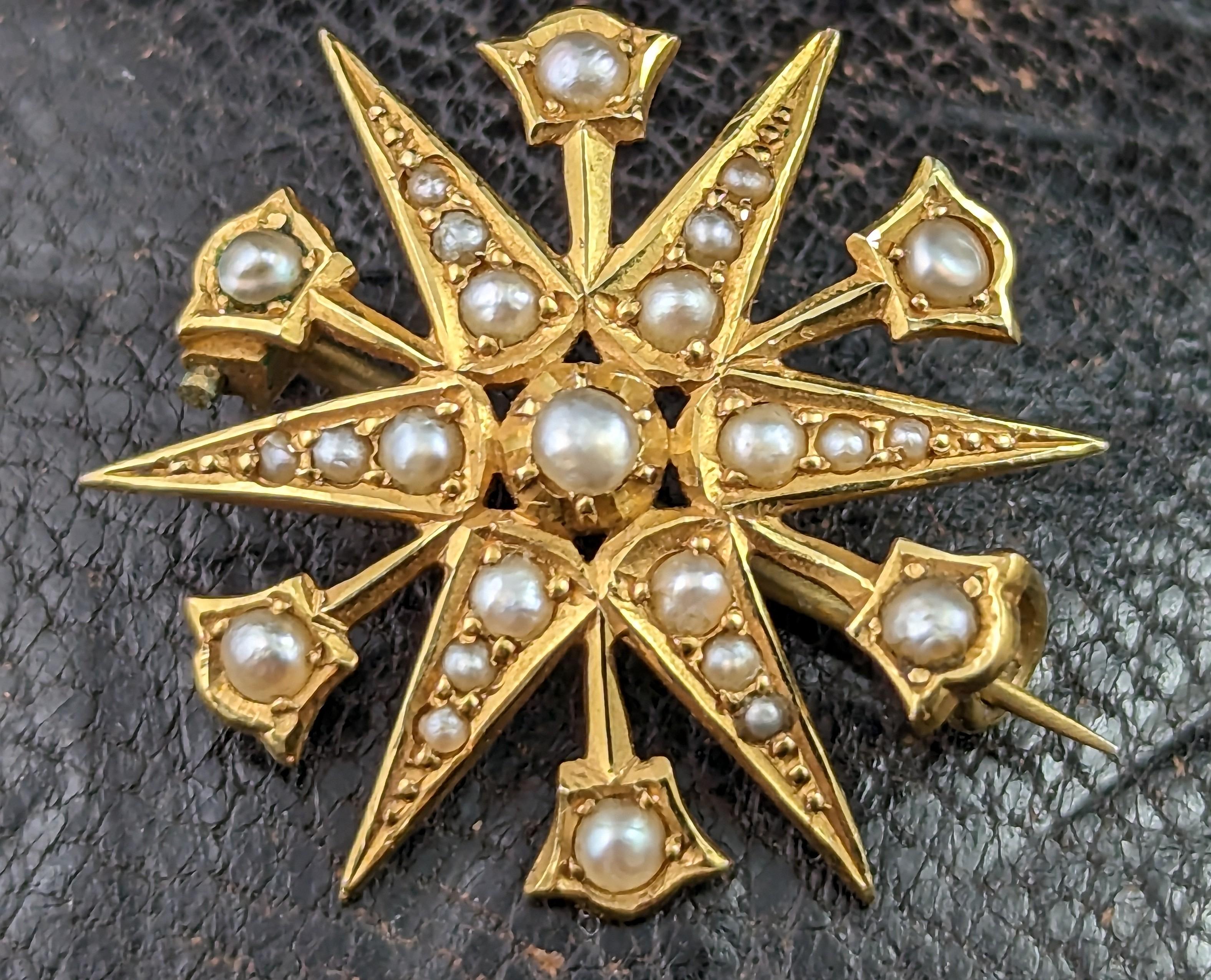 Antique Star brooch, 15k yellow gold, Pearl, Starburst  2