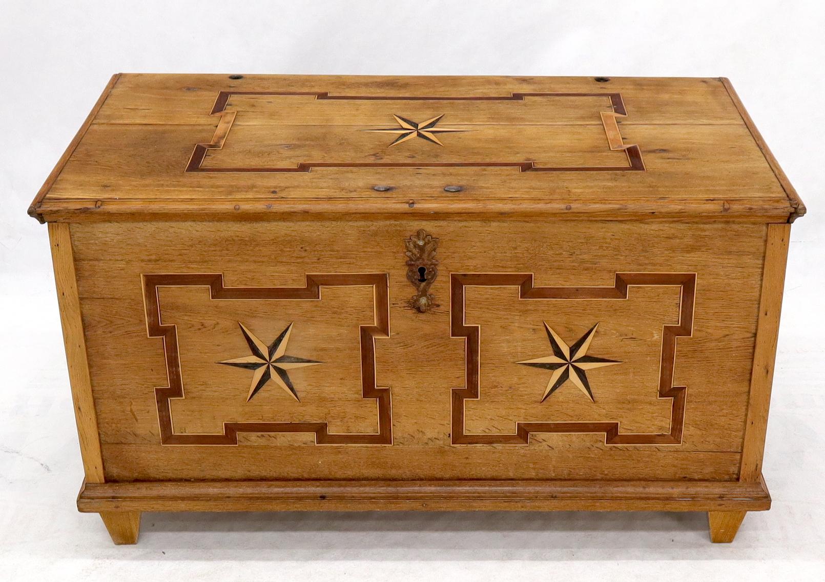 Arts and Crafts Antique Star Inlaid Trunk Hope Chest