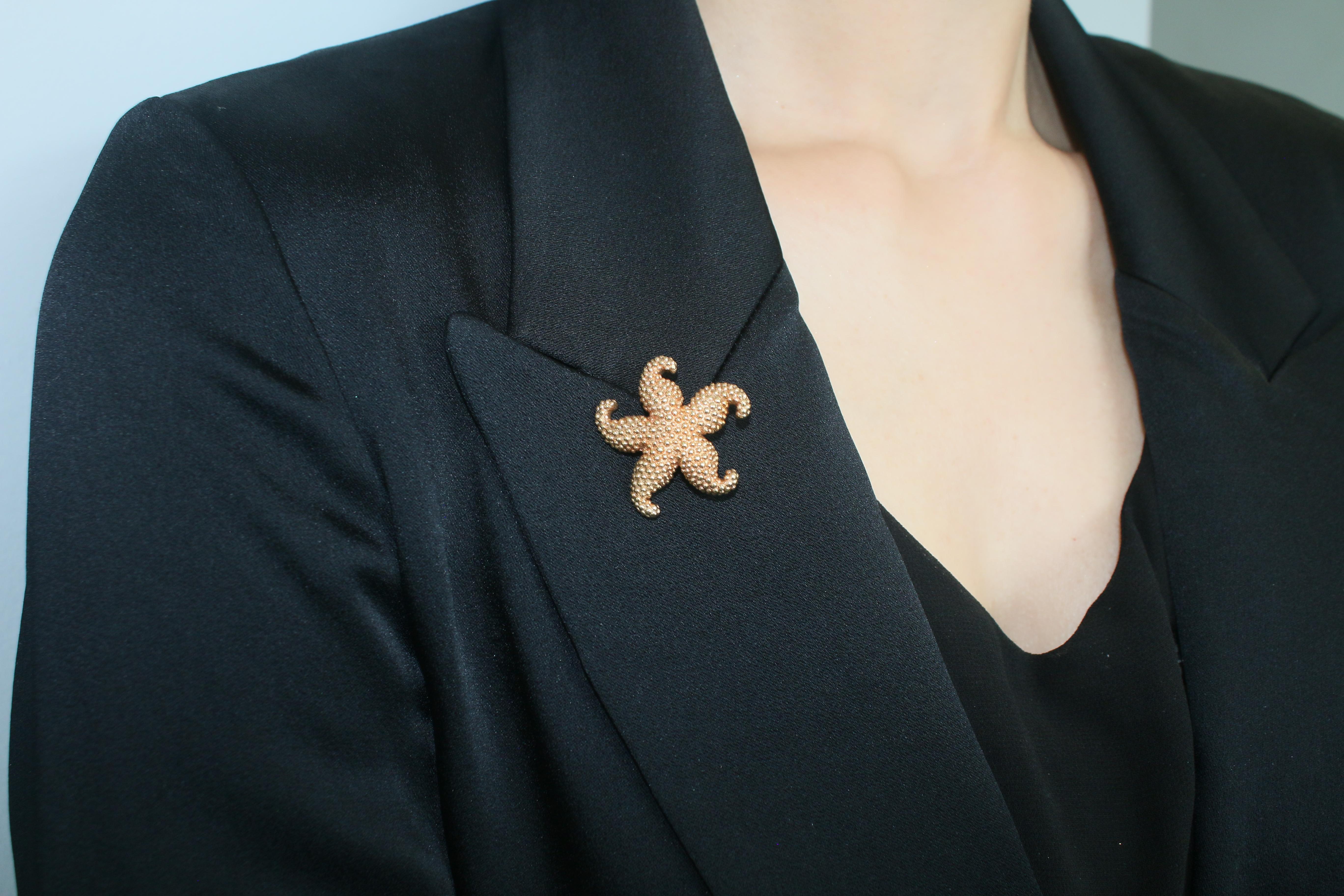 Antique Star Pin Brooch 14K Yellow Gold For Sale 1