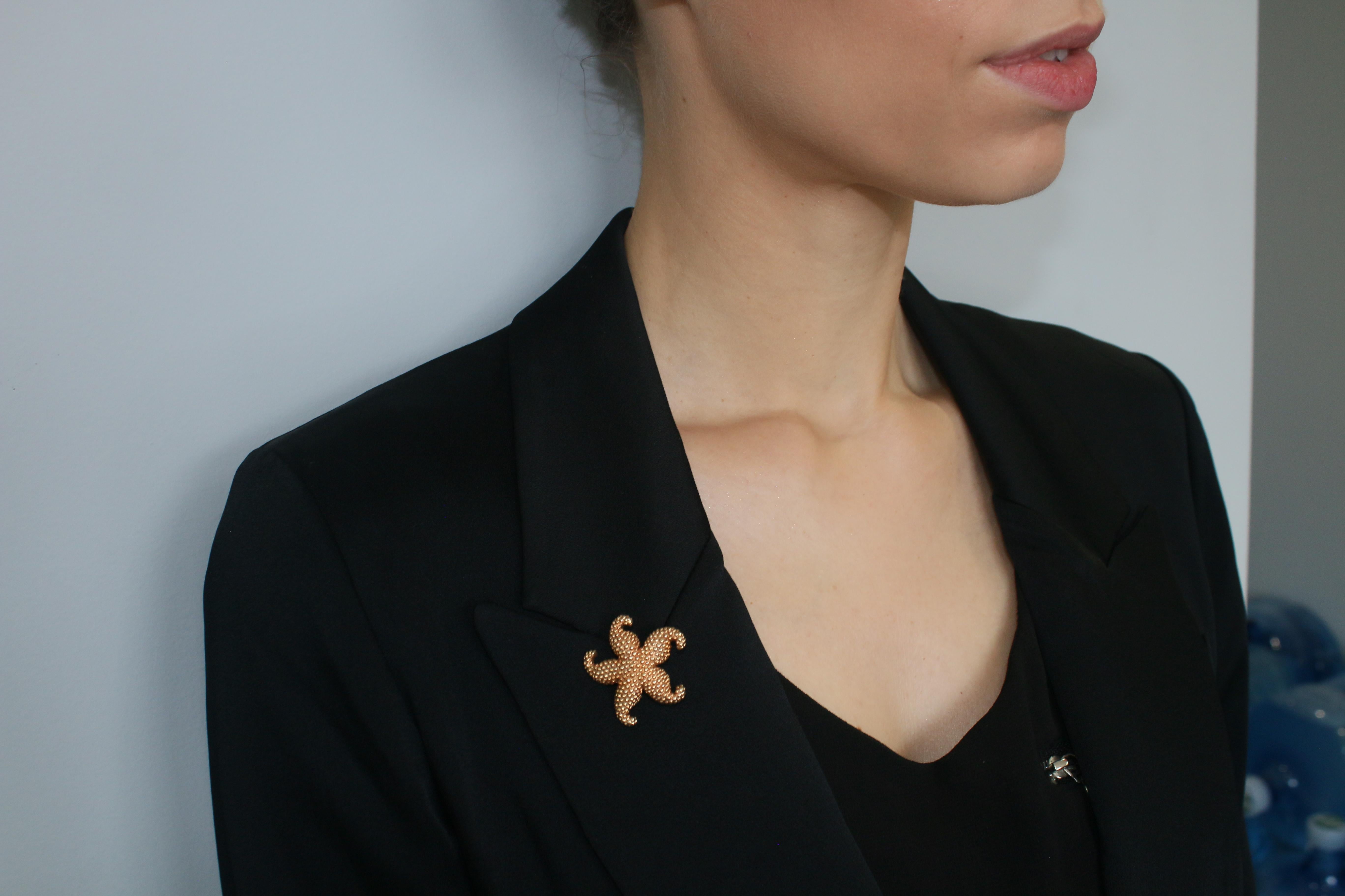 Antique Star Pin Brooch 14K Yellow Gold For Sale 3