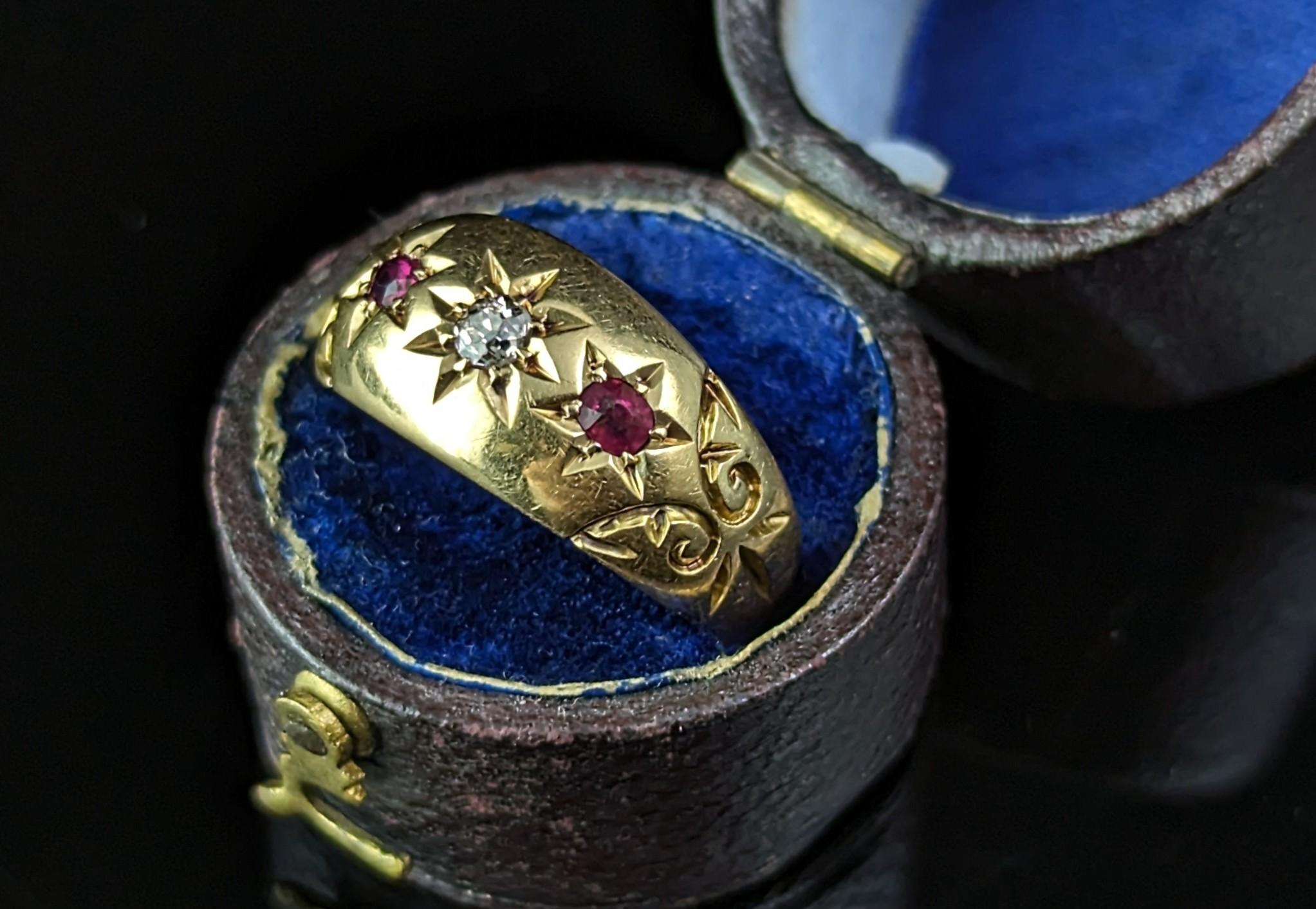 Women's Antique Star set Ruby and Diamond ring, 18k gold  For Sale