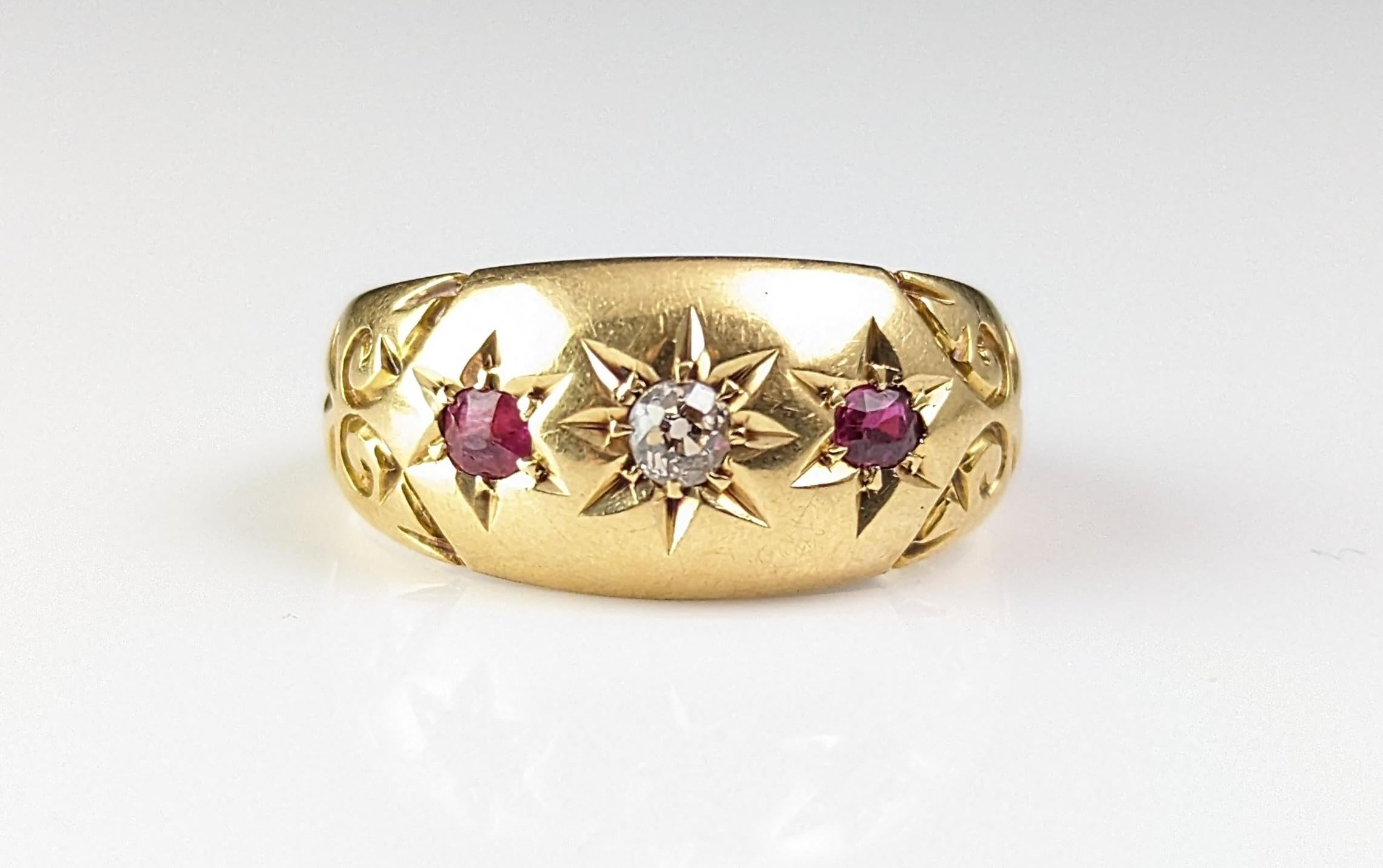 Antique Star set Ruby and Diamond ring, 18k gold  For Sale 2