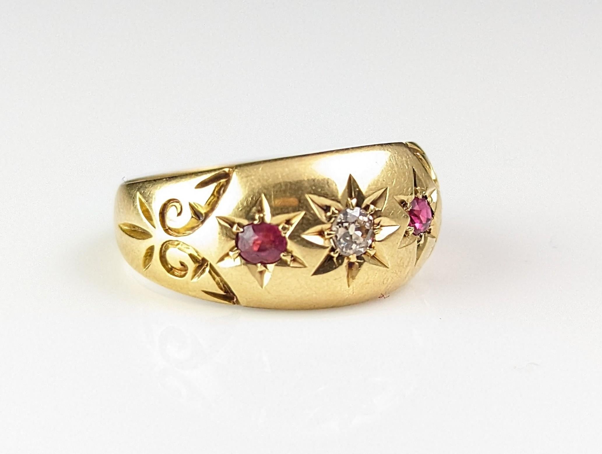 Antique Star set Ruby and Diamond ring, 18k gold  For Sale 3