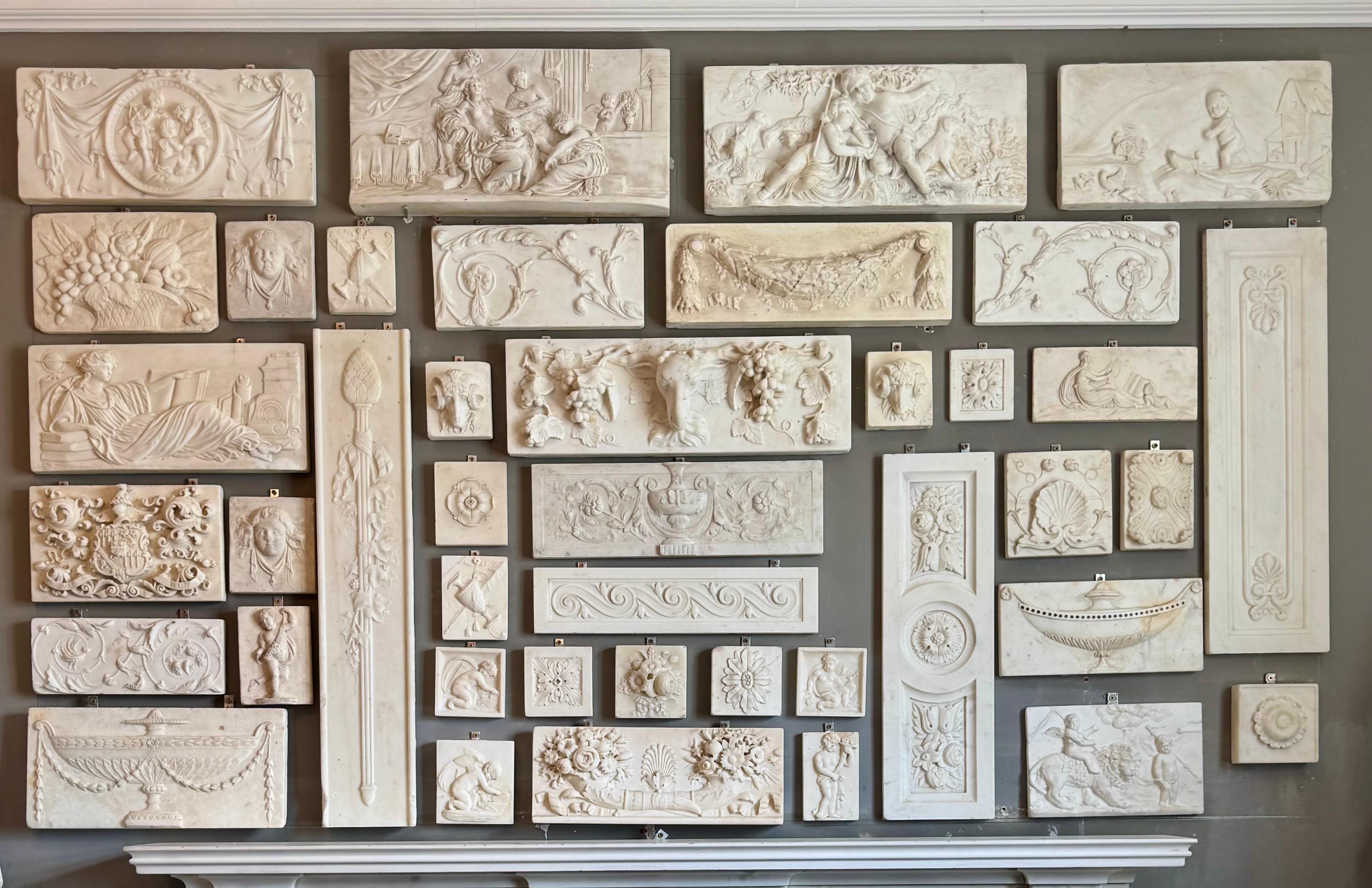 Antike Statuen Carrara-Marmor Kaminsims Tafeln/Paneele, Englisch und Irisch. im Zustand „Gut“ im Angebot in Tyrone, Northern Ireland
