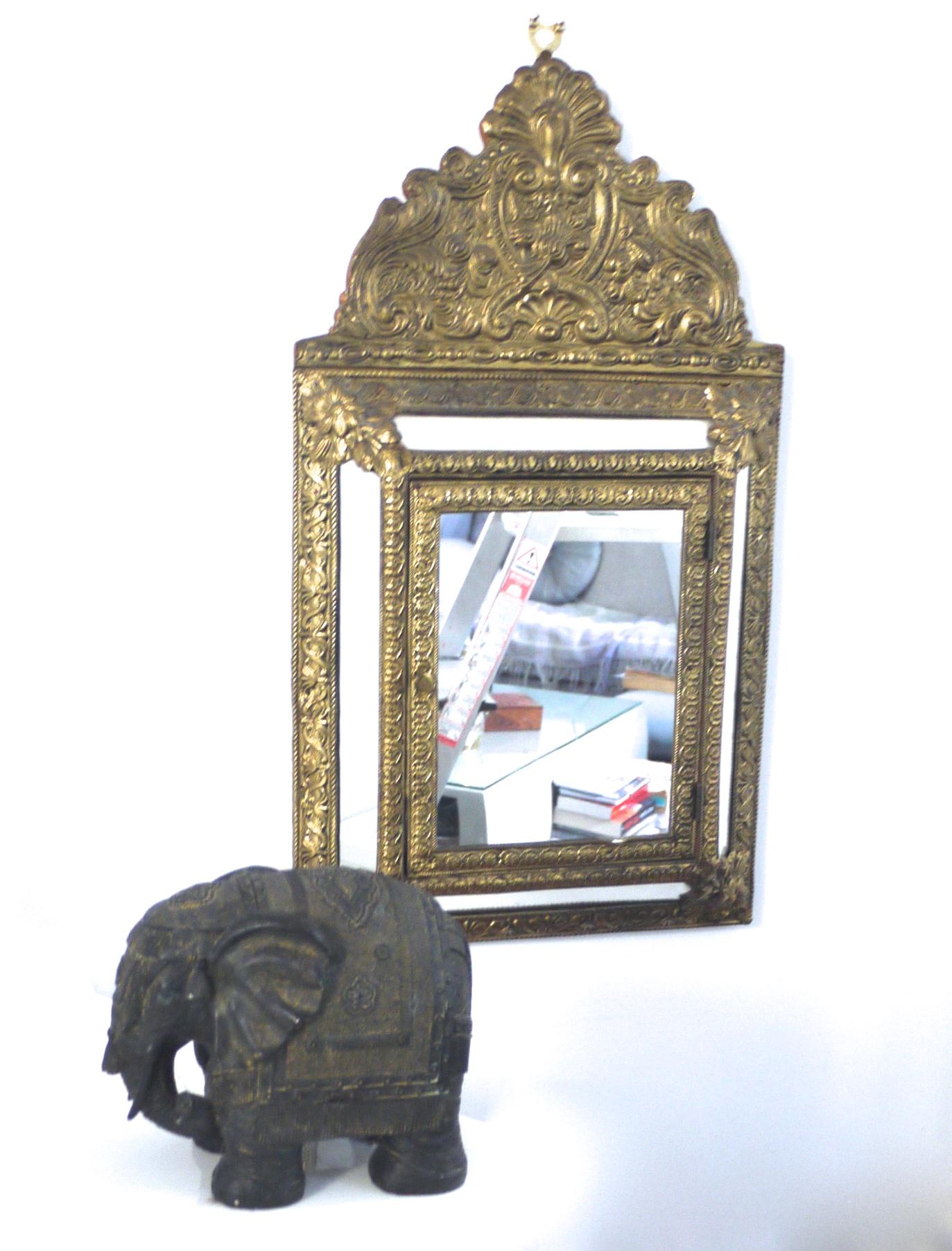 Palmwood Antique Statue, Sculpture of African Elephant Wood with Detail Overlay For Sale