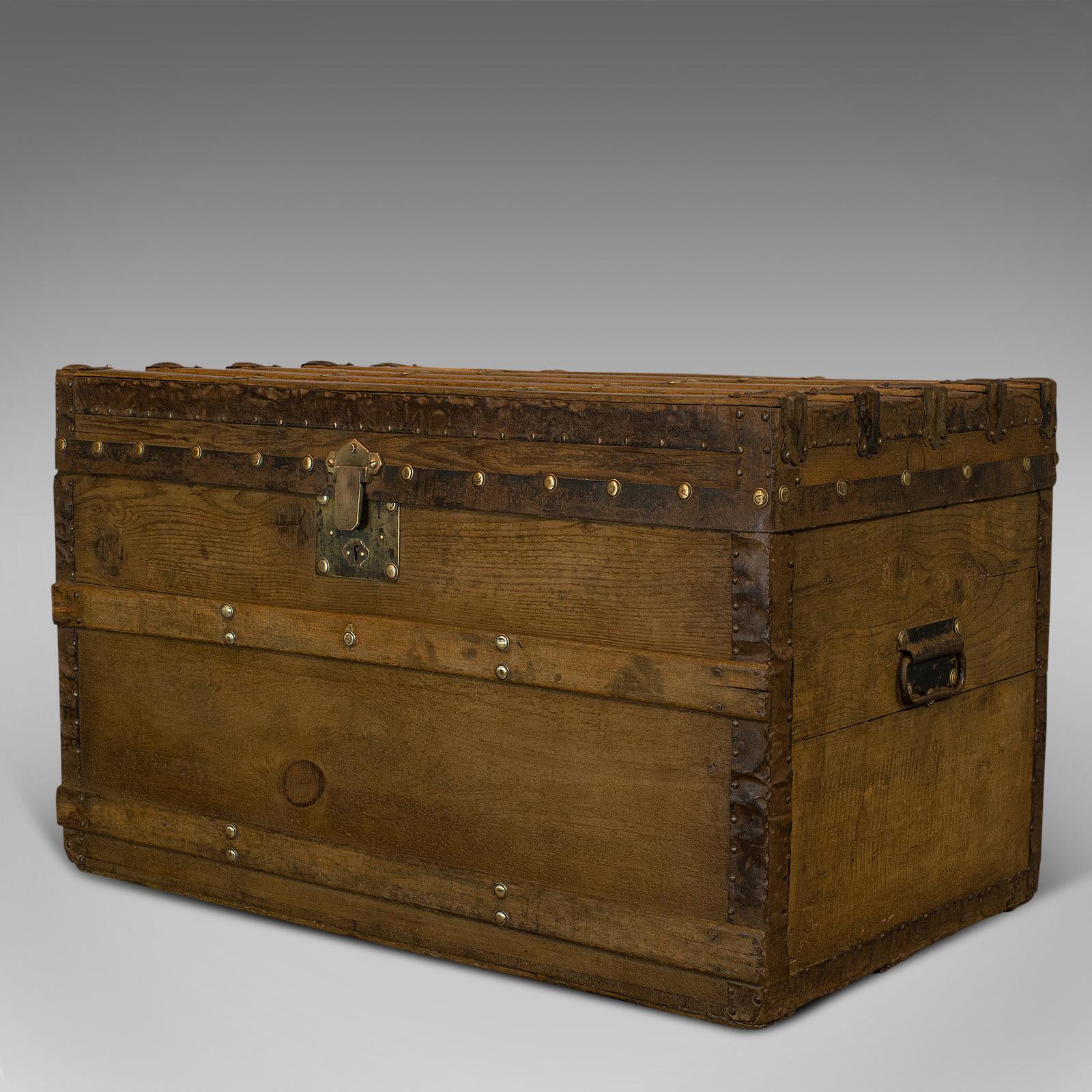 Our stock # 18.6524

This is an antique steamer chest. An English, cedar shipping or travel trunk, dating to the Victorian period, circa 1900.

A fine trunk for distant voyages
Displays a desirable aged patina
Wonderful stocks of cedar with