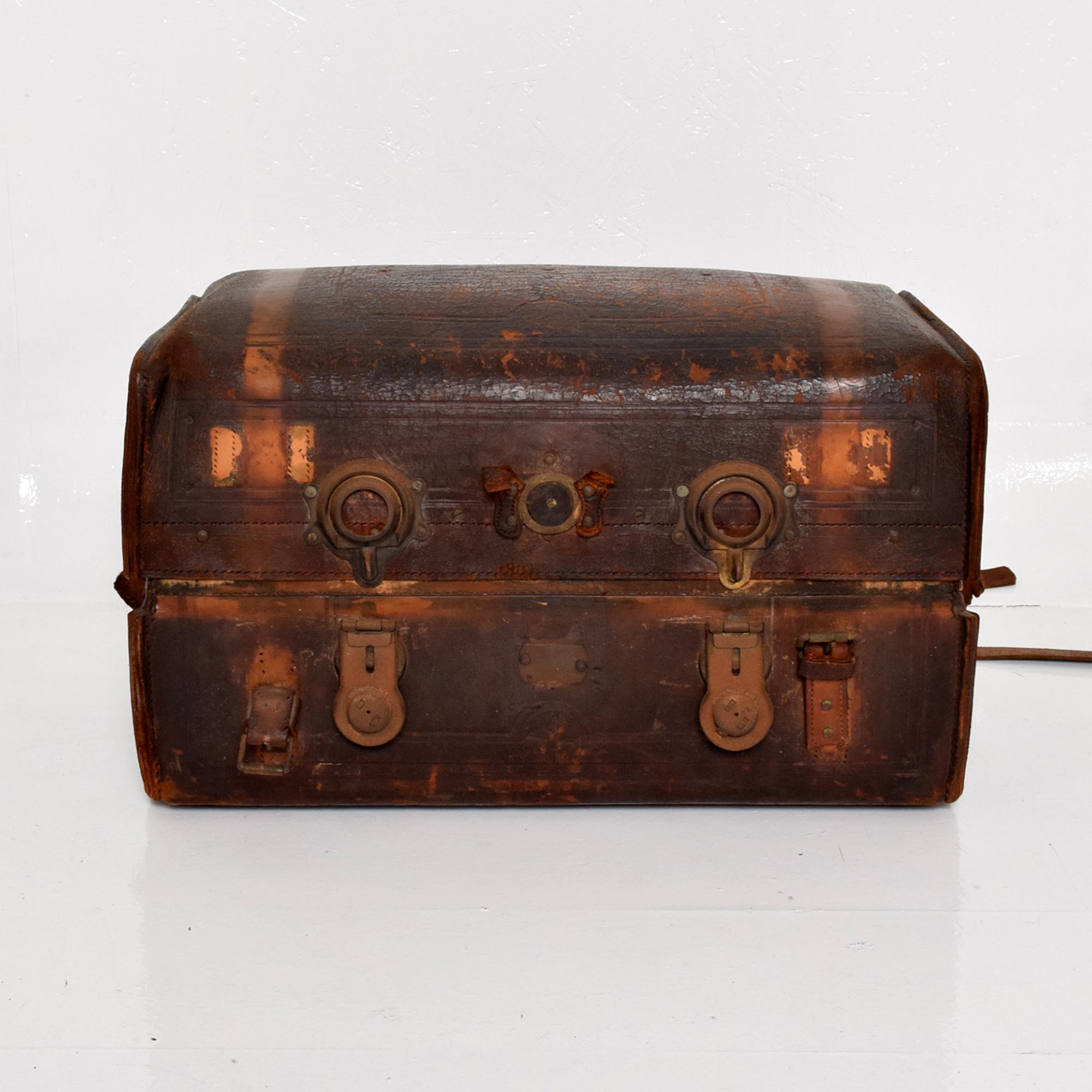 Antique Steamer Trunk Distressed Leather Travel by S. Dennin New York In Distressed Condition In Chula Vista, CA