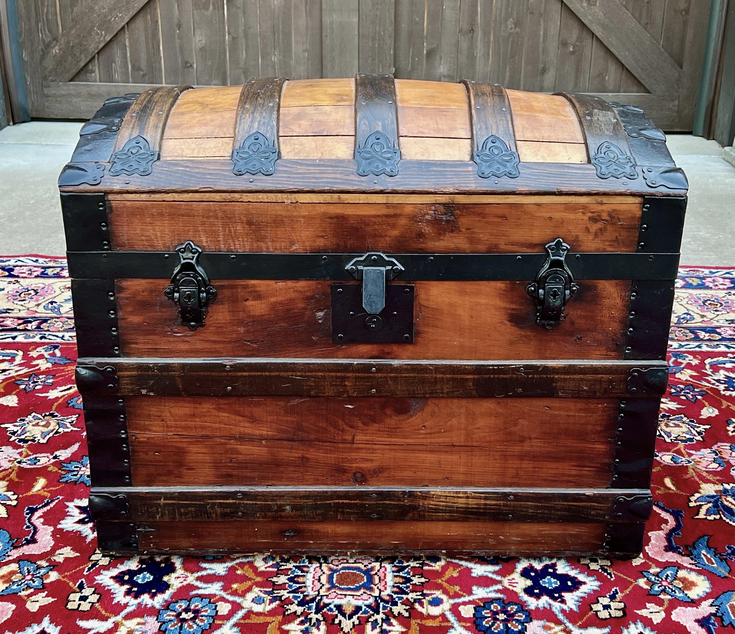 SUPERB Antique Domed Hump Back Oak Steamer Trunk, Storage Chest, or Blanket Box~~Fitted Interior~~c. 1860s-1870s

FULL of CHARACTER~~iron strapping and hardware~ refurbished

23