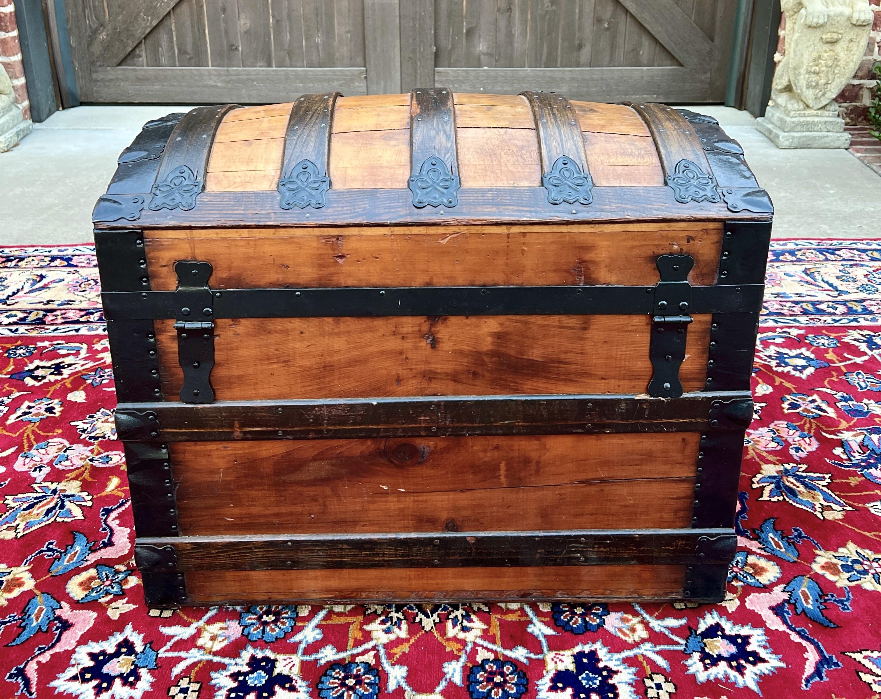 Antique Steamer Trunk Chest Blanket Box Domed Hump Back Oak Refurbished For Sale 10