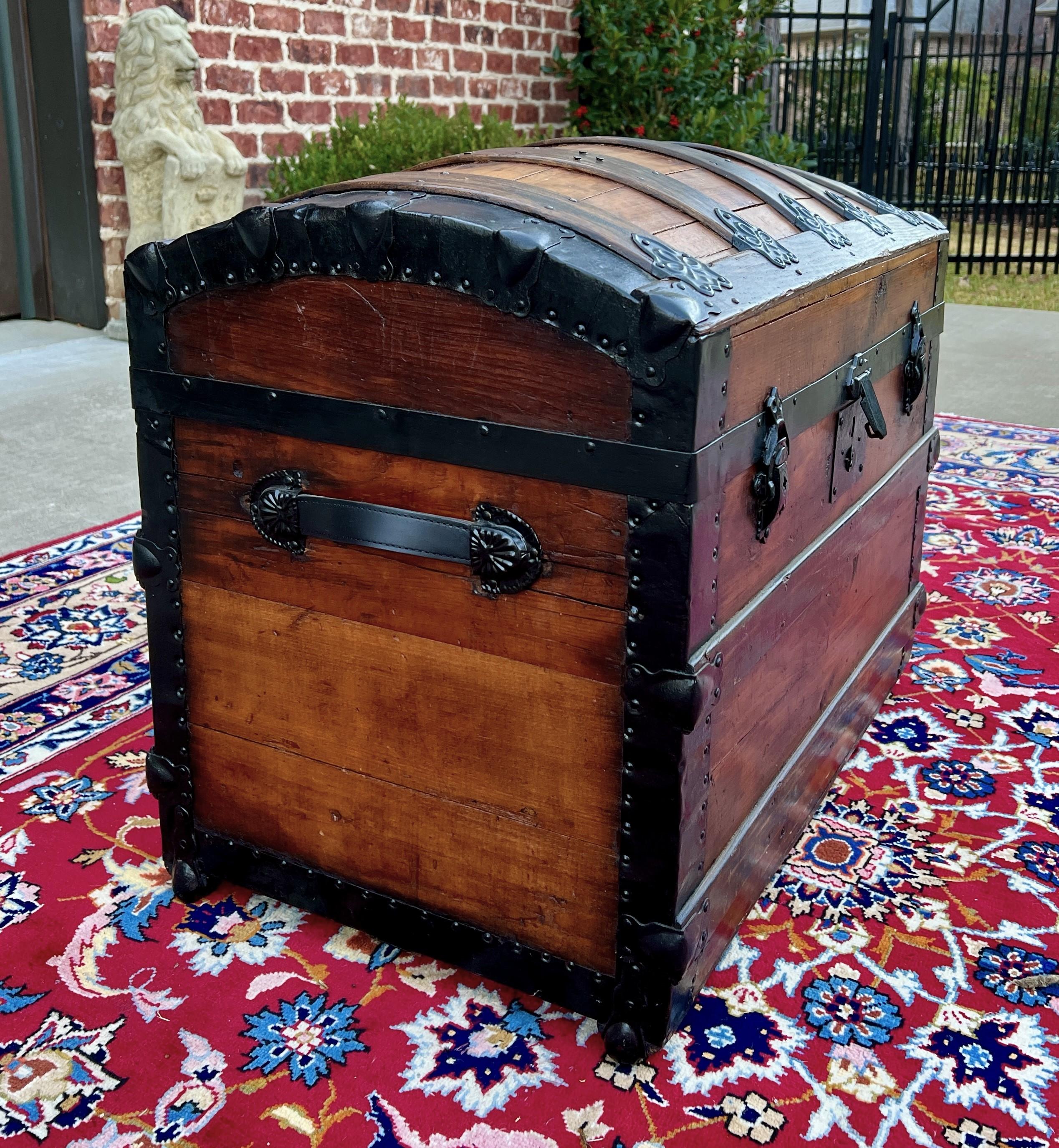English Antique Steamer Trunk Chest Blanket Box Domed Hump Back Oak Refurbished For Sale